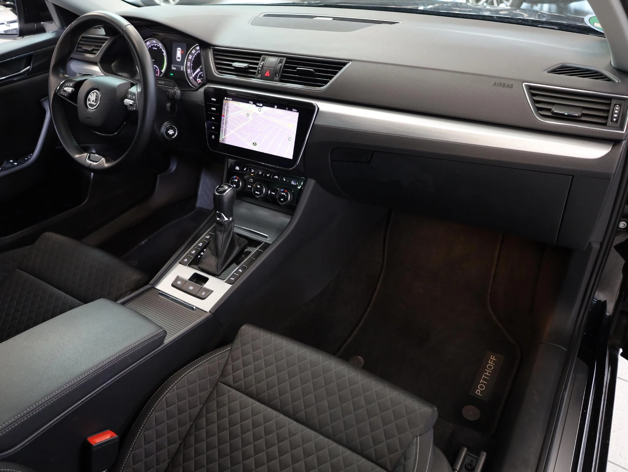 Hoofdafbeelding Škoda Superb
