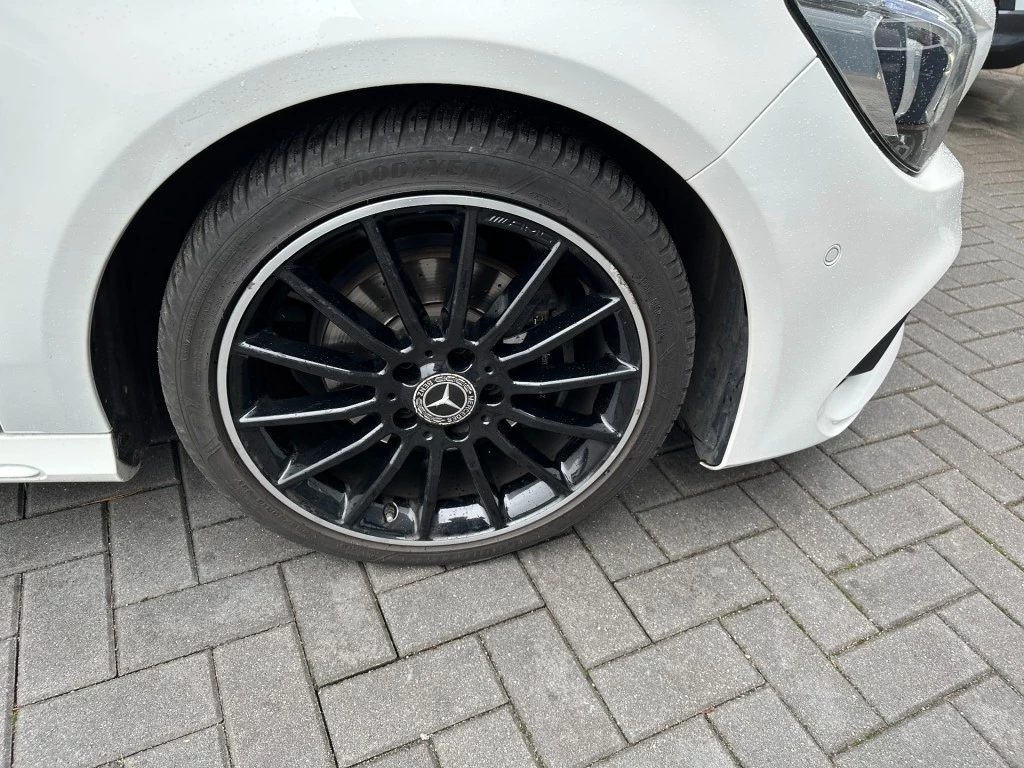 Hoofdafbeelding Mercedes-Benz CLA