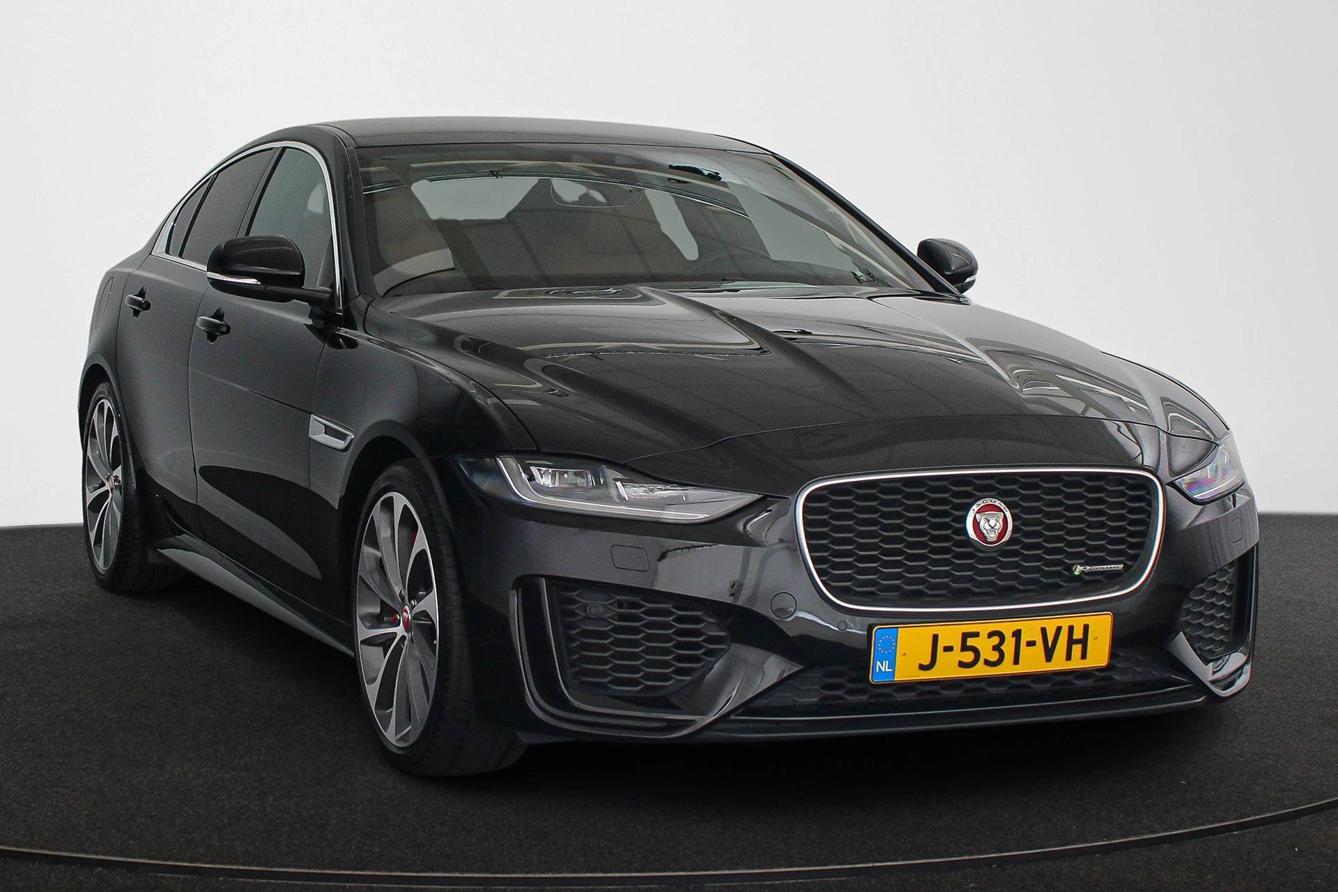 Hoofdafbeelding Jaguar XE