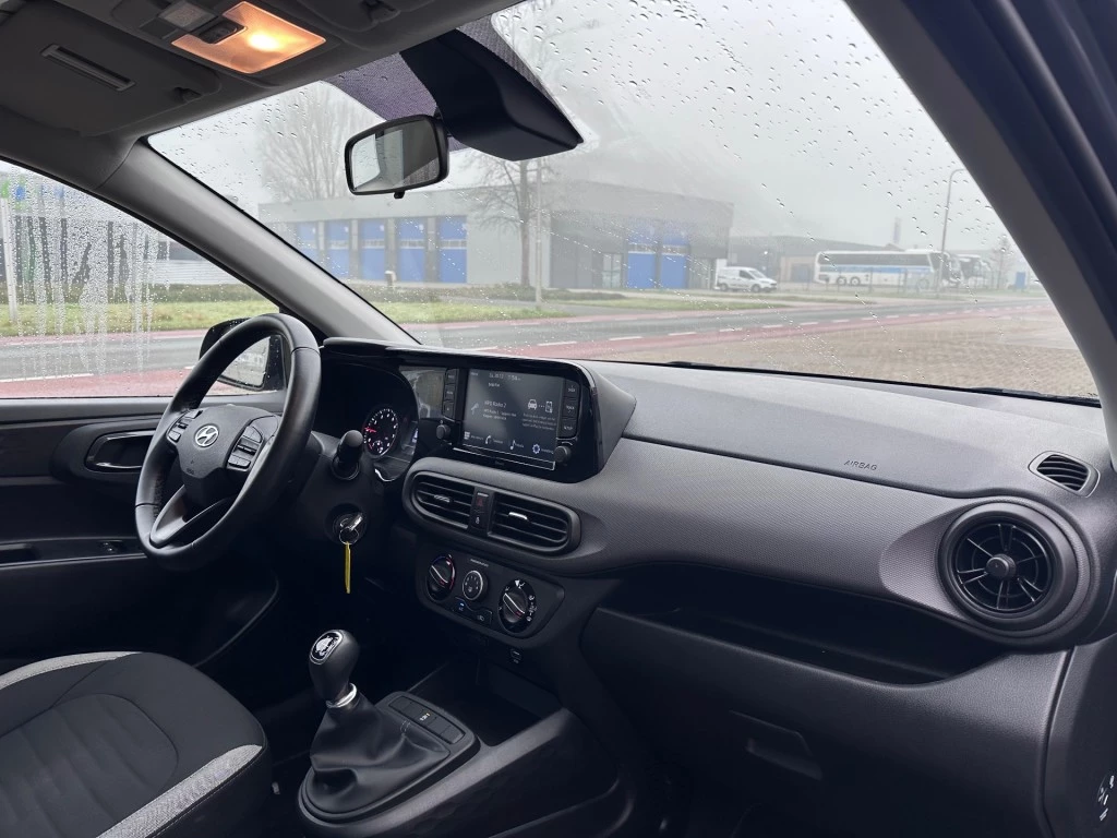 Hoofdafbeelding Hyundai i10