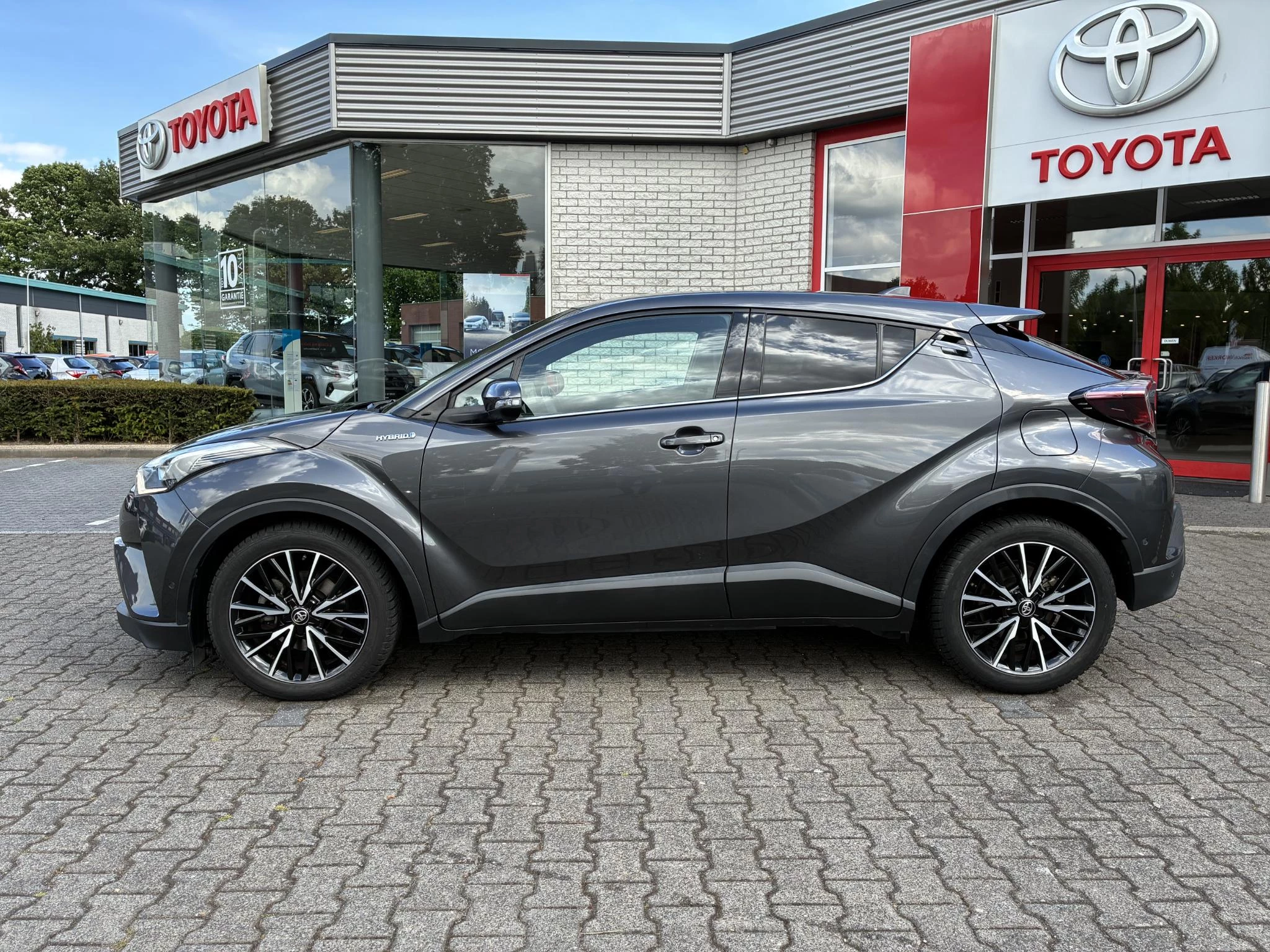 Hoofdafbeelding Toyota C-HR