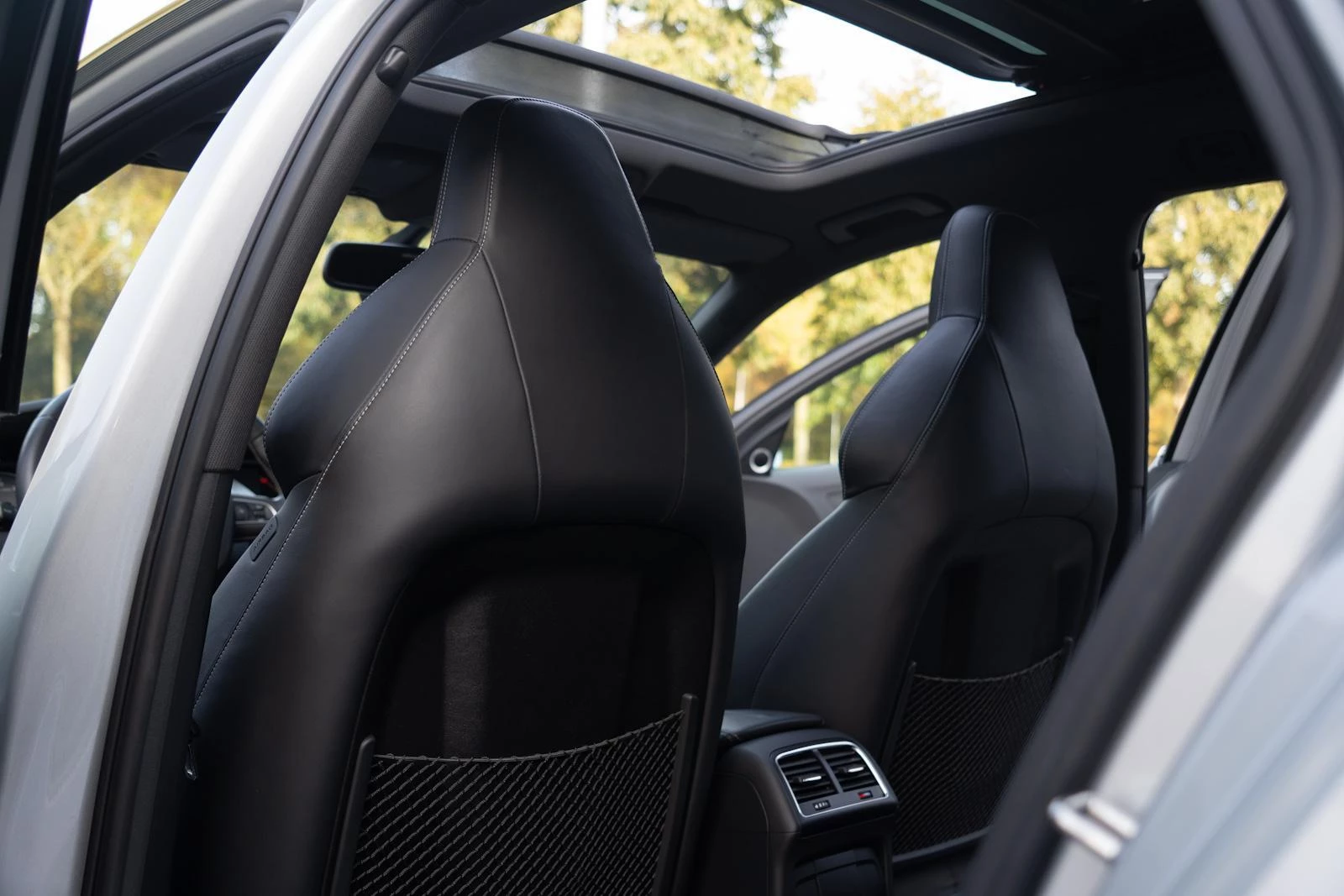 Hoofdafbeelding Audi S4