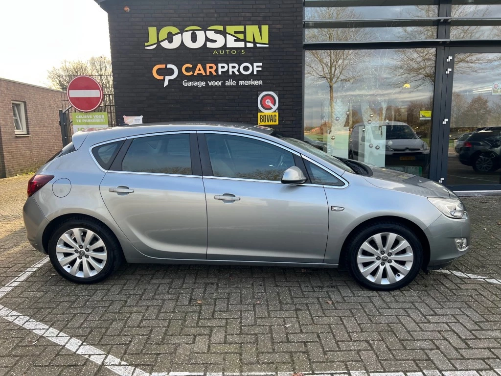 Hoofdafbeelding Opel Astra
