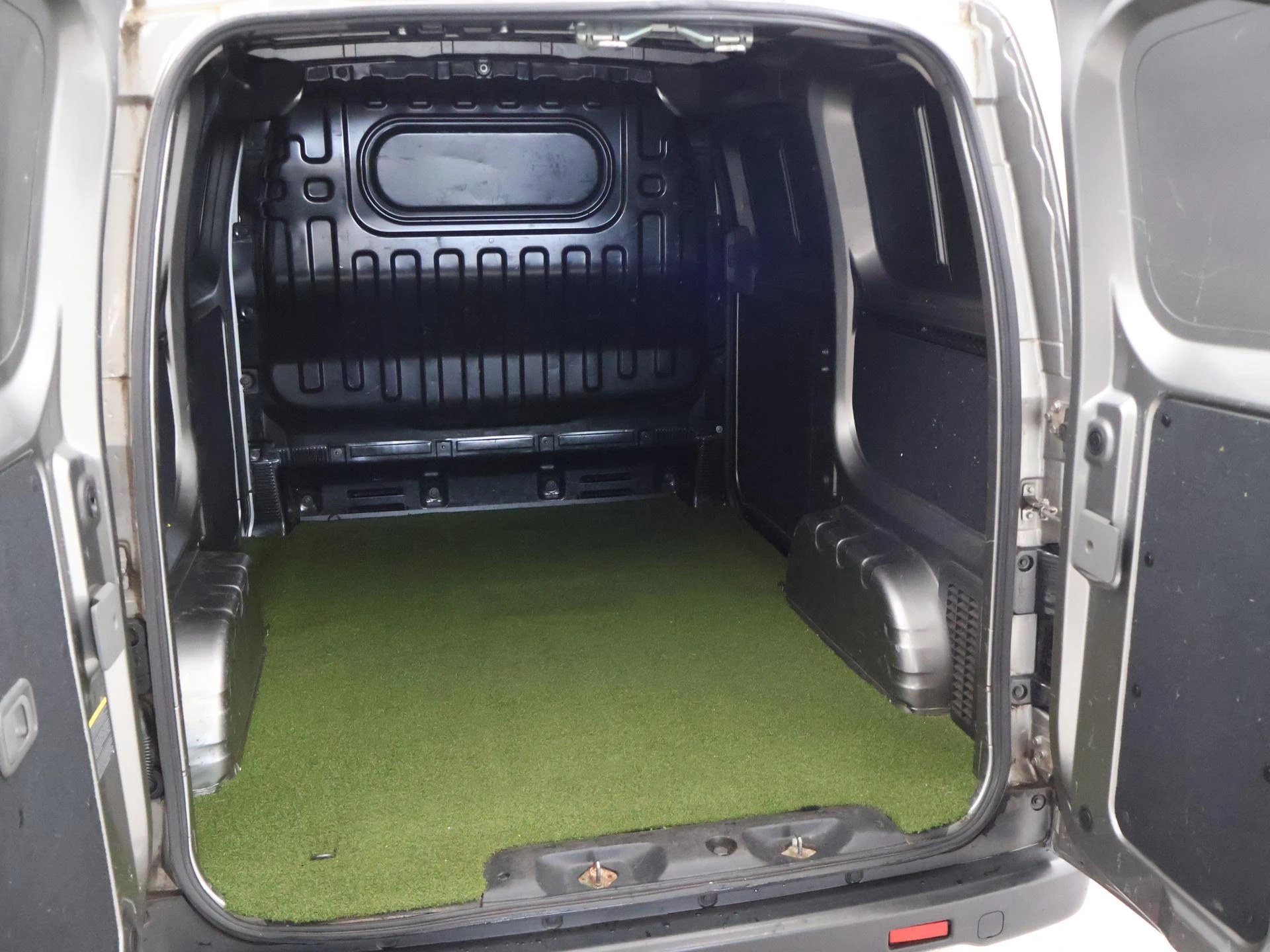 Hoofdafbeelding Nissan NV200
