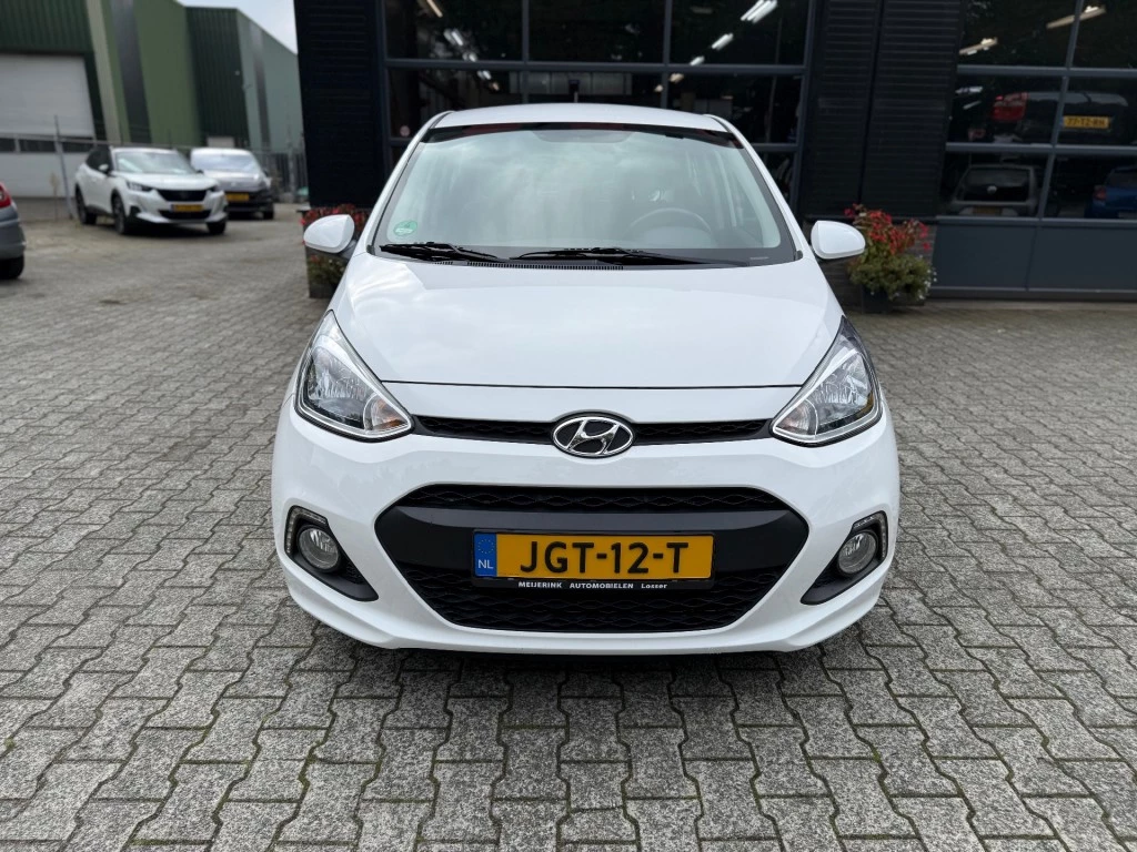 Hoofdafbeelding Hyundai i10