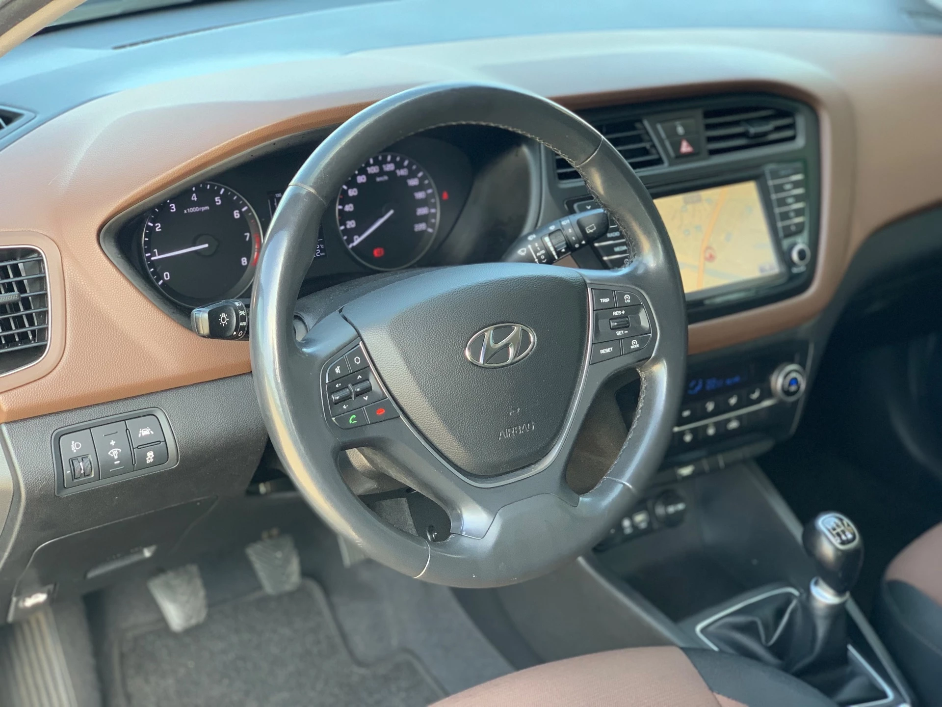 Hoofdafbeelding Hyundai i20