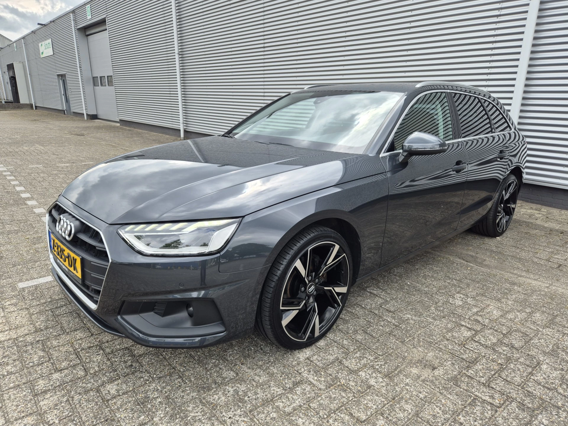 Hoofdafbeelding Audi A4