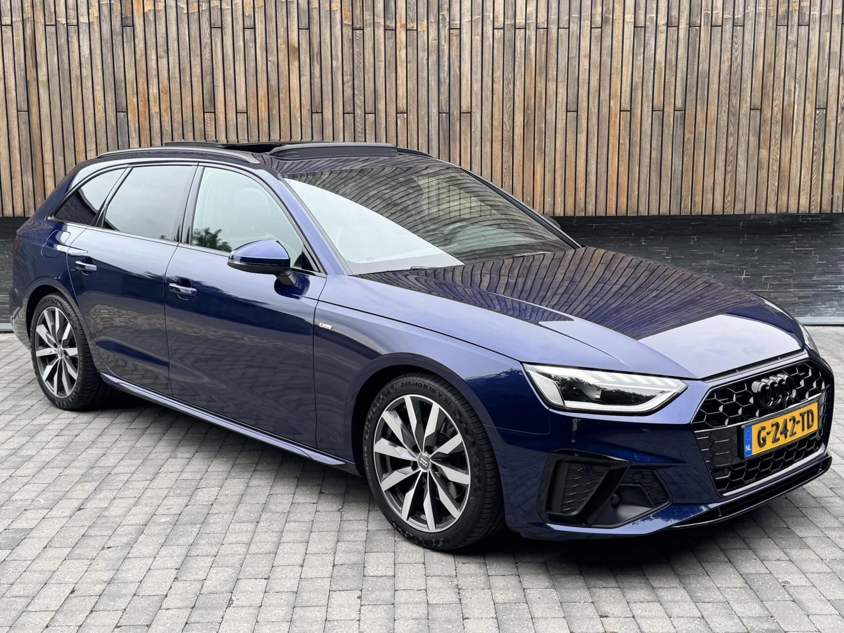 Hoofdafbeelding Audi A4