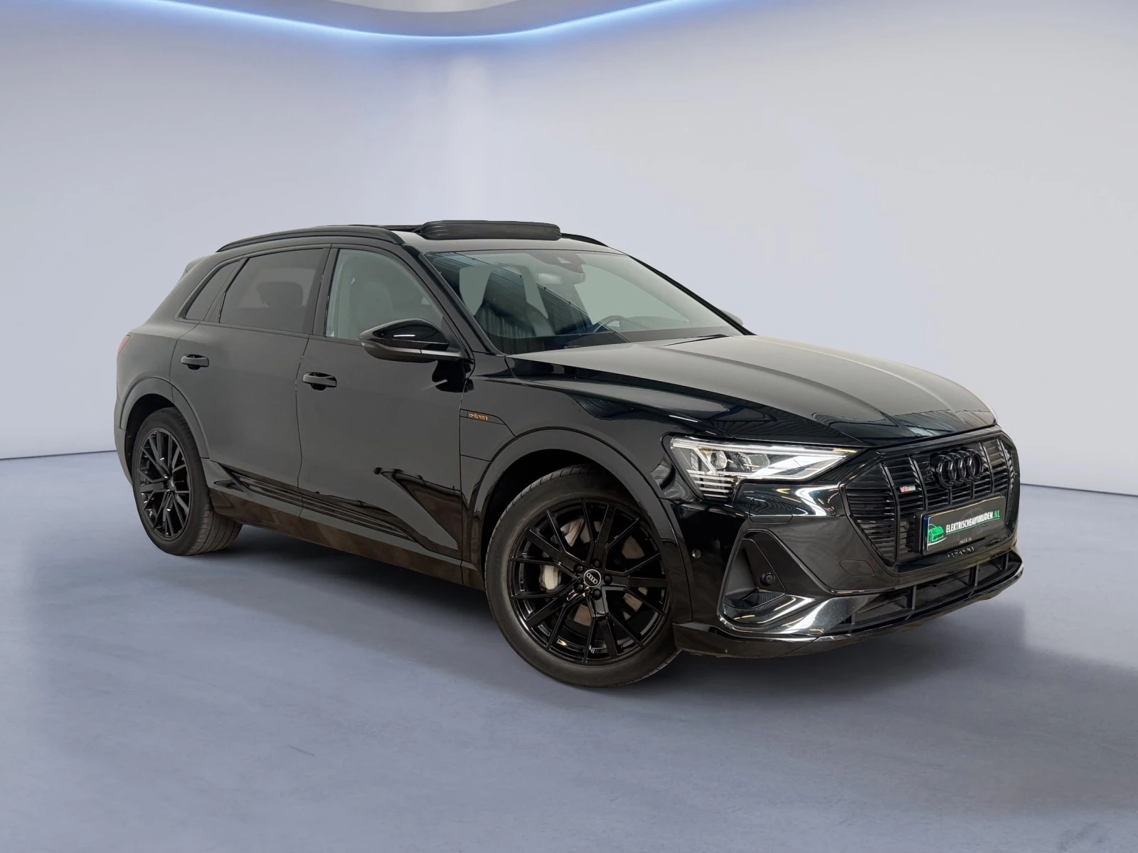 Hoofdafbeelding Audi e-tron