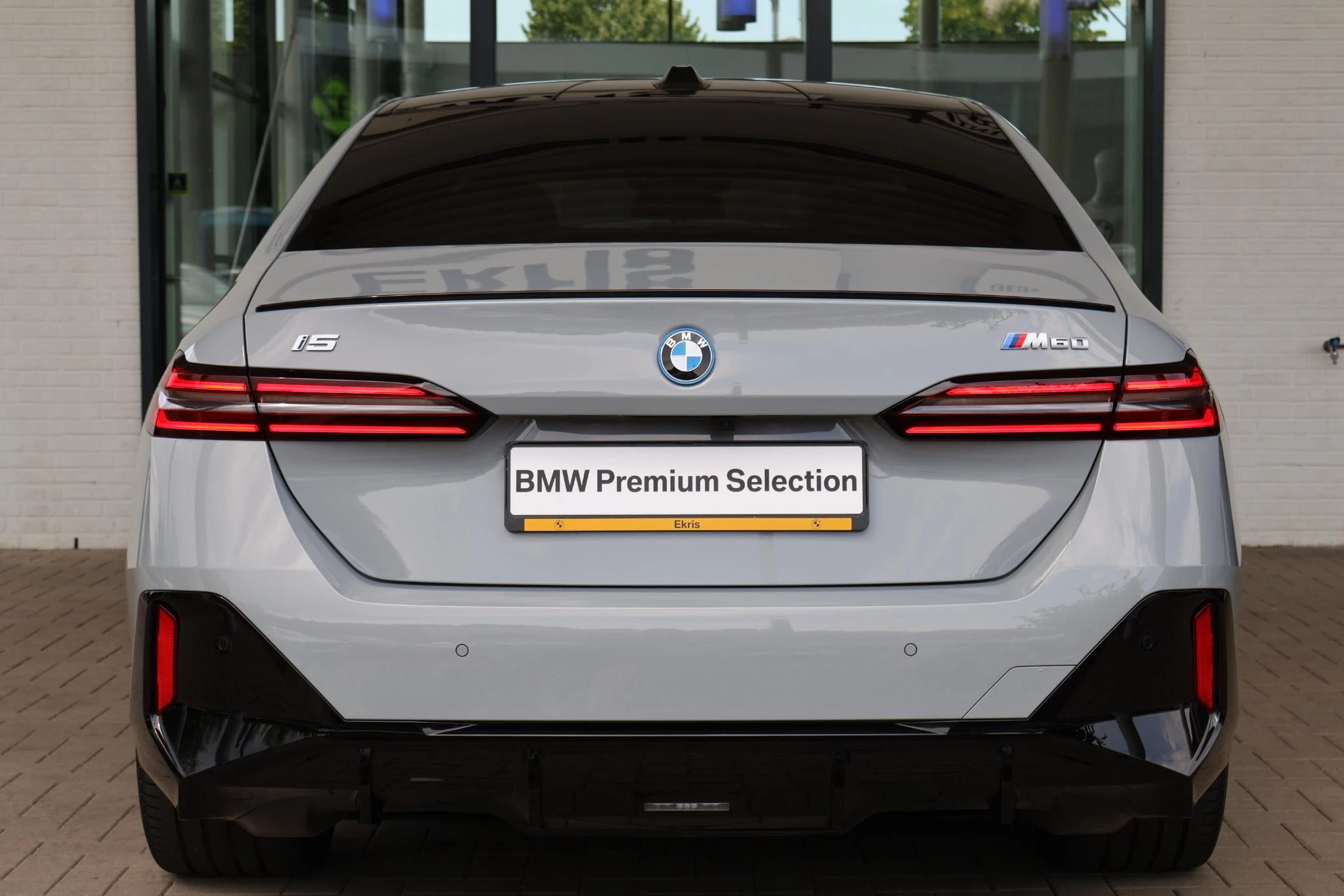 Hoofdafbeelding BMW i5