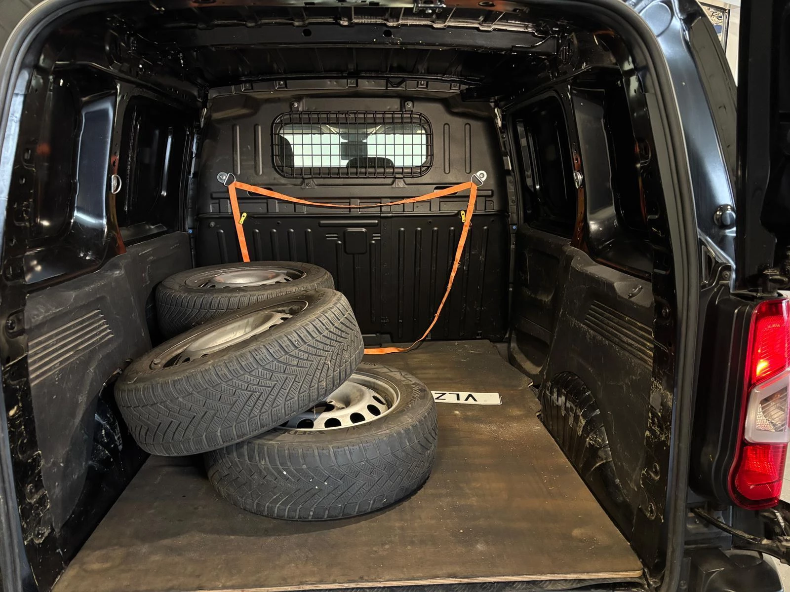 Hoofdafbeelding Peugeot Partner