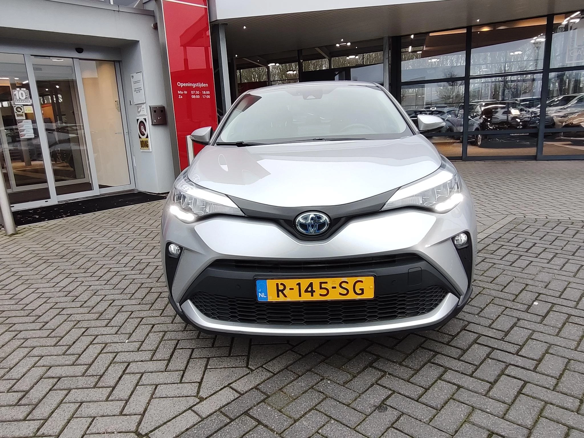 Hoofdafbeelding Toyota C-HR