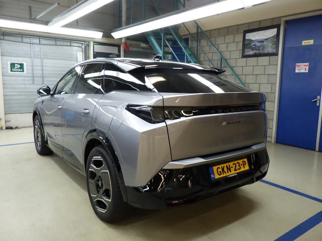 Hoofdafbeelding Peugeot e-3008