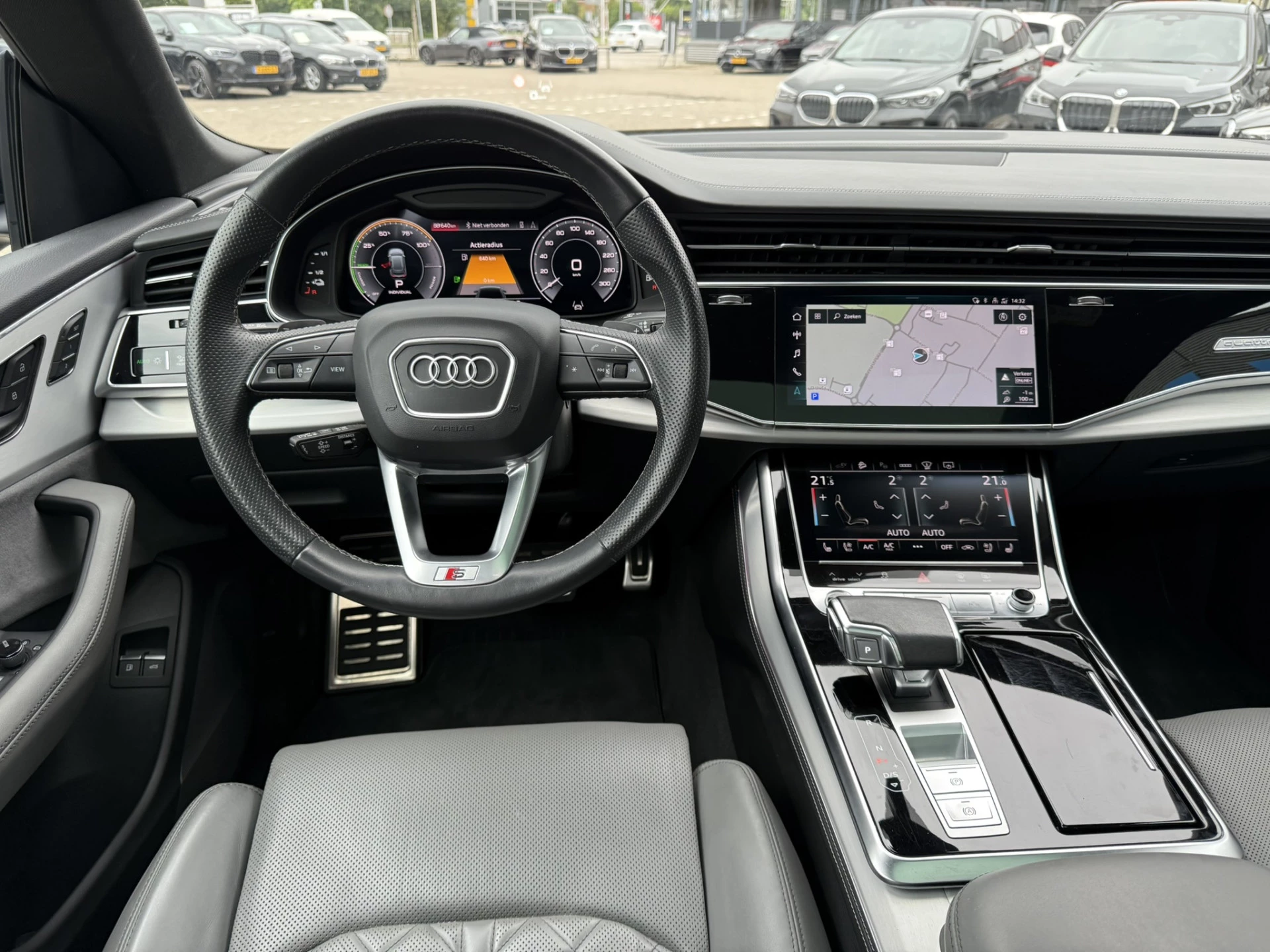 Hoofdafbeelding Audi Q8