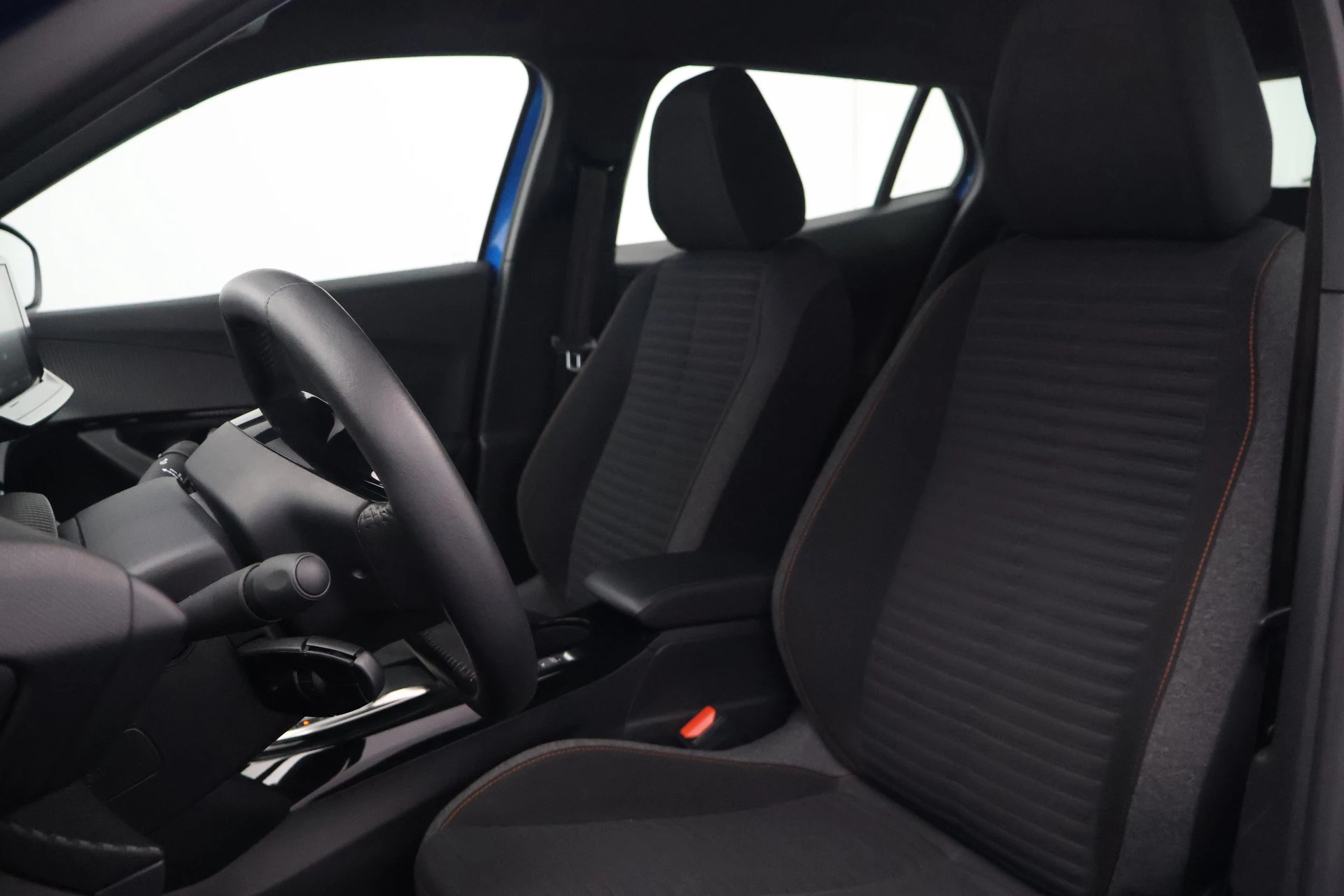 Hoofdafbeelding Peugeot e-2008