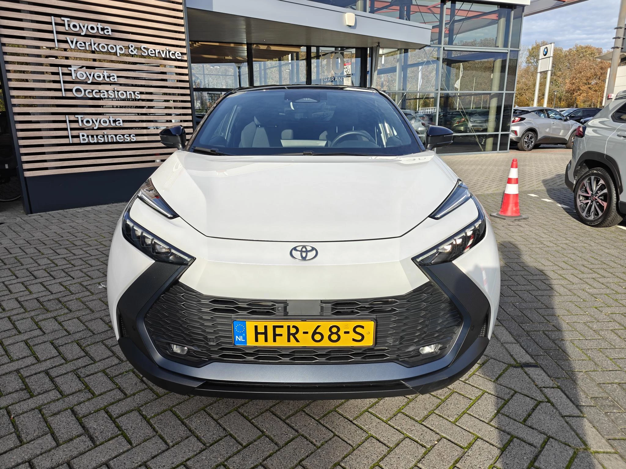 Hoofdafbeelding Toyota C-HR