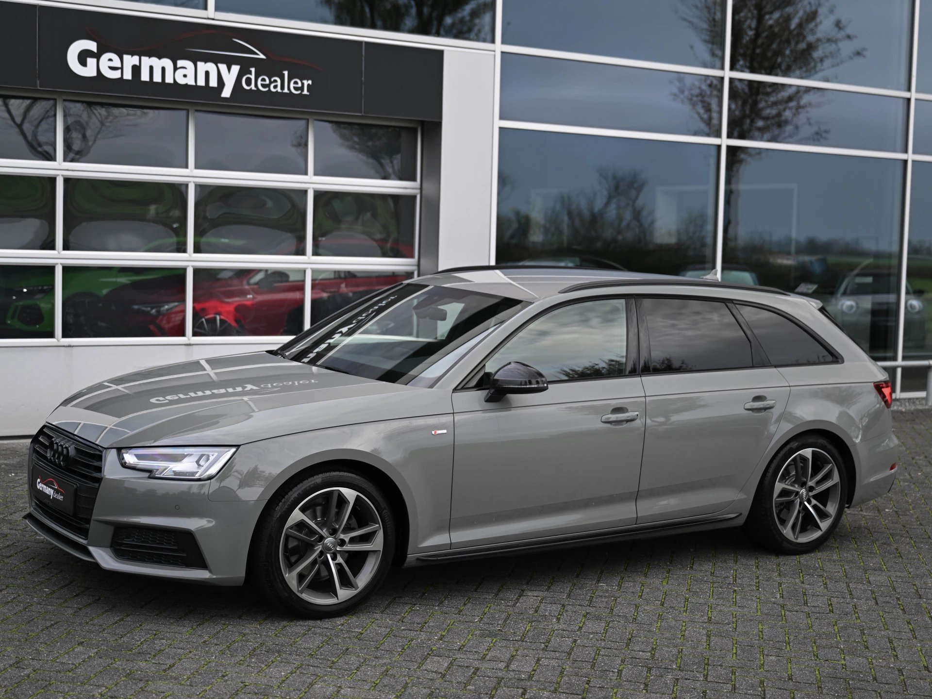 Hoofdafbeelding Audi A4