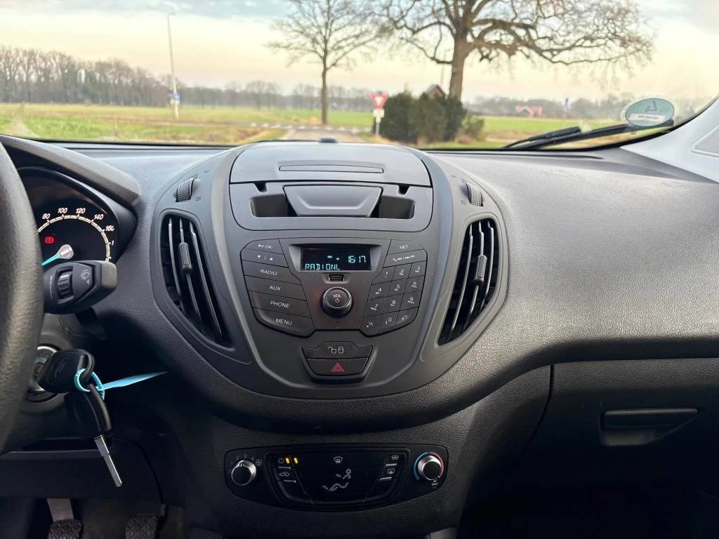 Hoofdafbeelding Ford Transit Courier