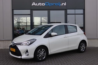 Hoofdafbeelding Toyota Yaris Toyota Yaris 1.3 VVT-i Aspiration 5drs. Airco, Camera, 1e eigenaar, Cruise,