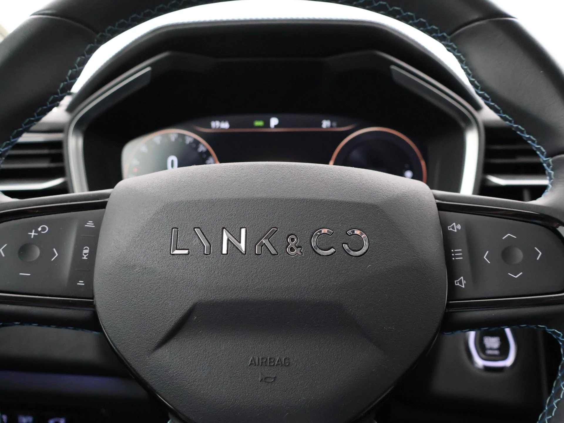 Hoofdafbeelding Lynk & Co 01