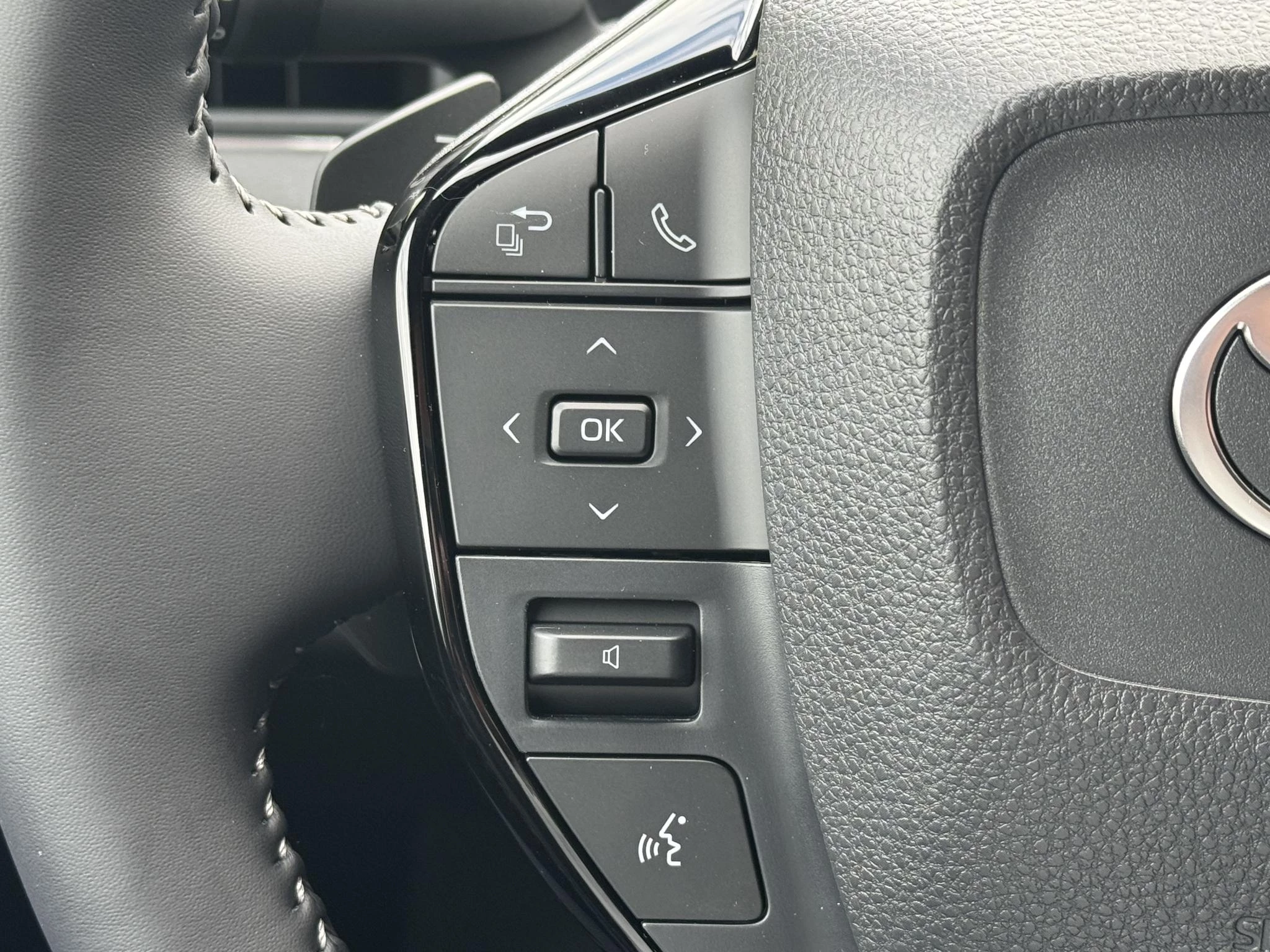 Hoofdafbeelding Toyota C-HR+