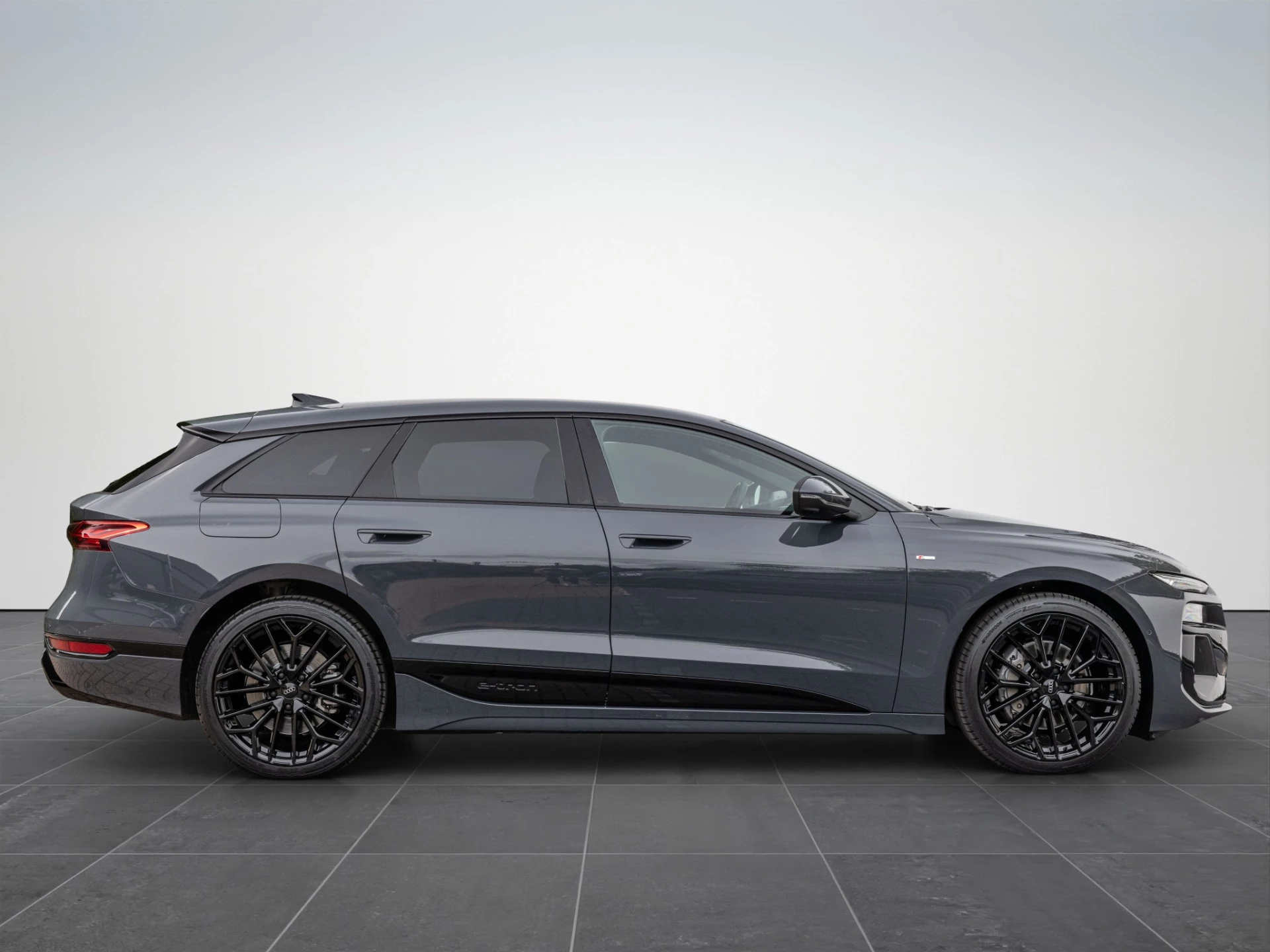 Hoofdafbeelding Audi A6 Avant e-tron