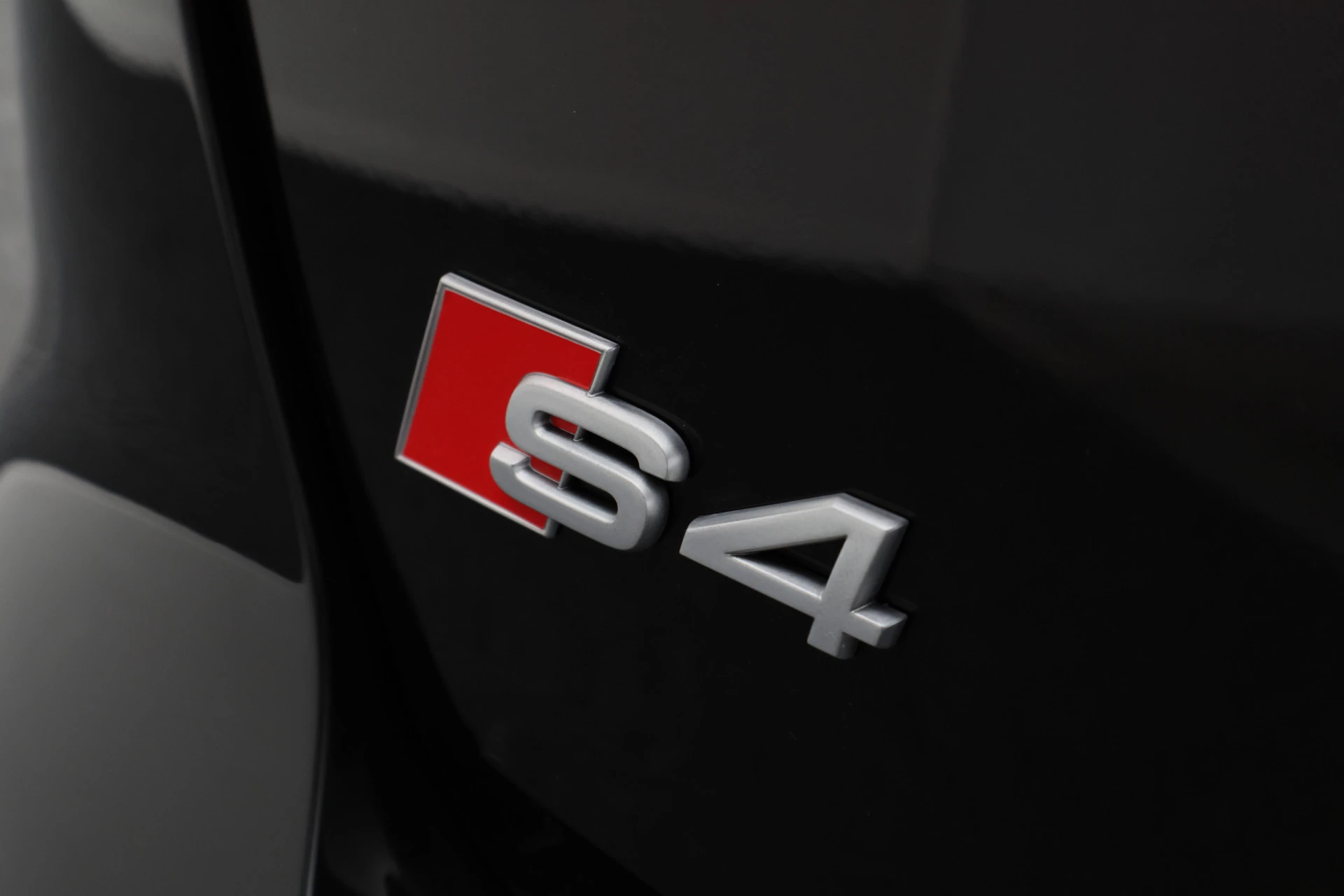 Hoofdafbeelding Audi S4