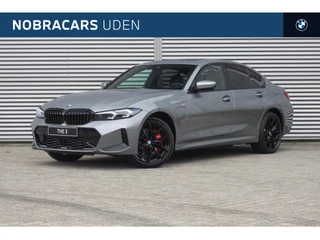 BMW 3 Serie 330e M Sport Automaat / Schuif-kanteldak / Trekhaak / Sportstoelen / Active Cruise Control / Adaptieve LED / Comfort Access / Stuurverwarming