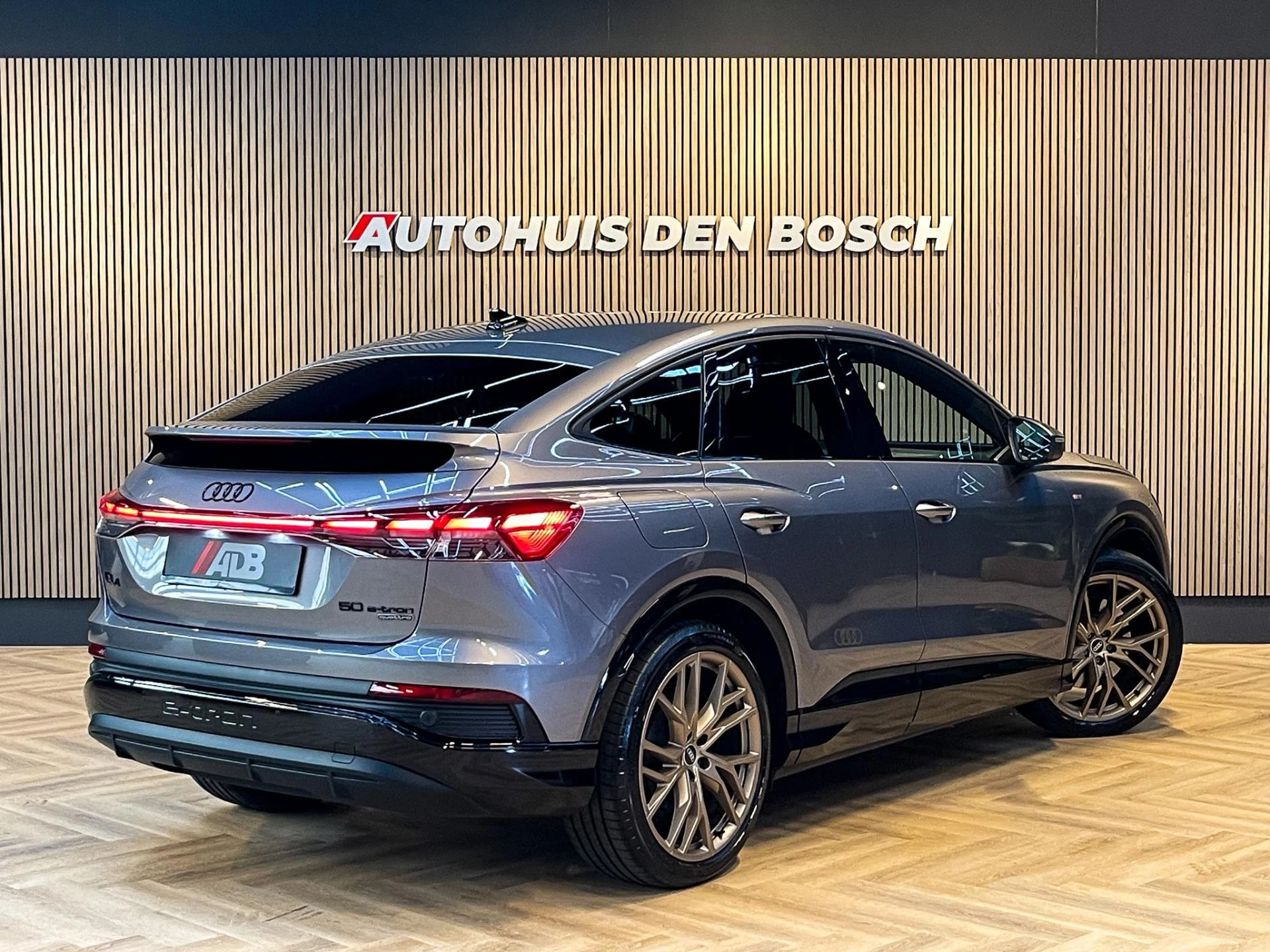 Hoofdafbeelding Audi Q4 Sportback e-tron