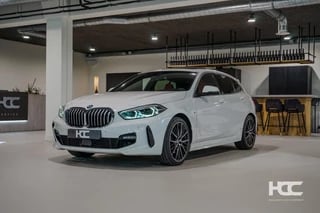 BMW 118 i | M Sport | Pano | Harman k | Head Up | 19 inch