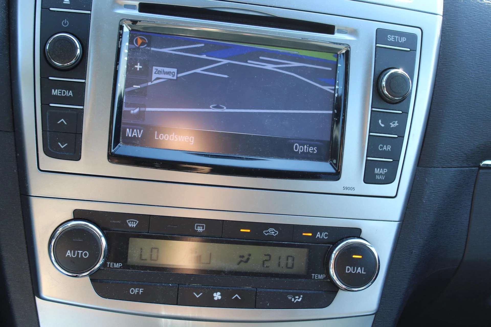 Hoofdafbeelding Toyota Avensis