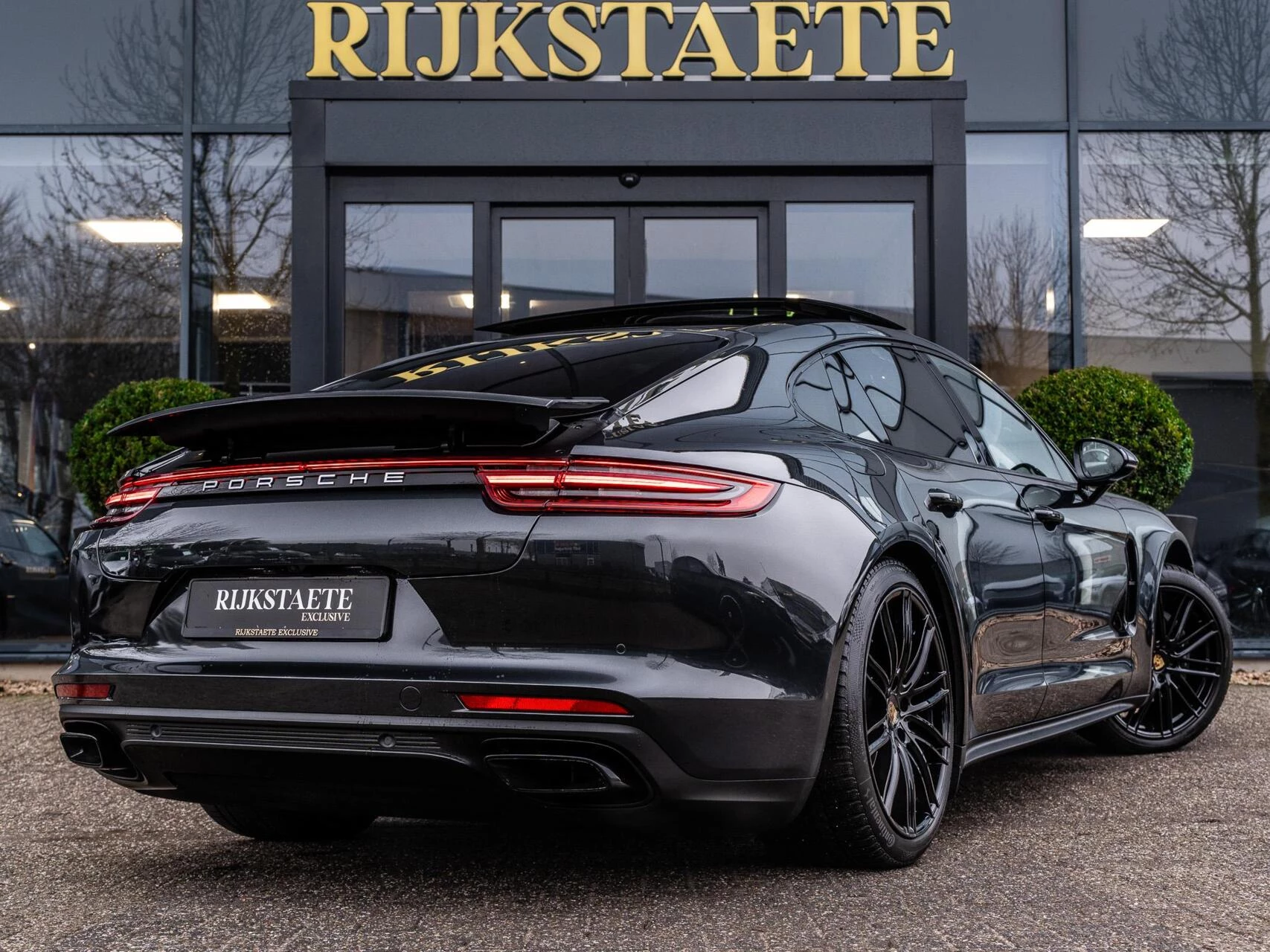 Hoofdafbeelding Porsche Panamera