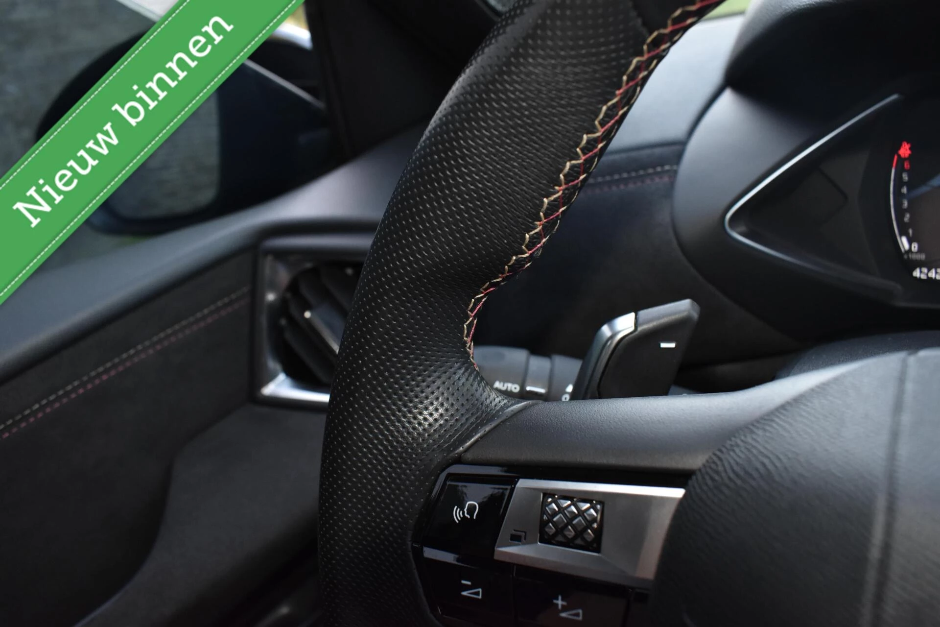 Hoofdafbeelding DS DS 3