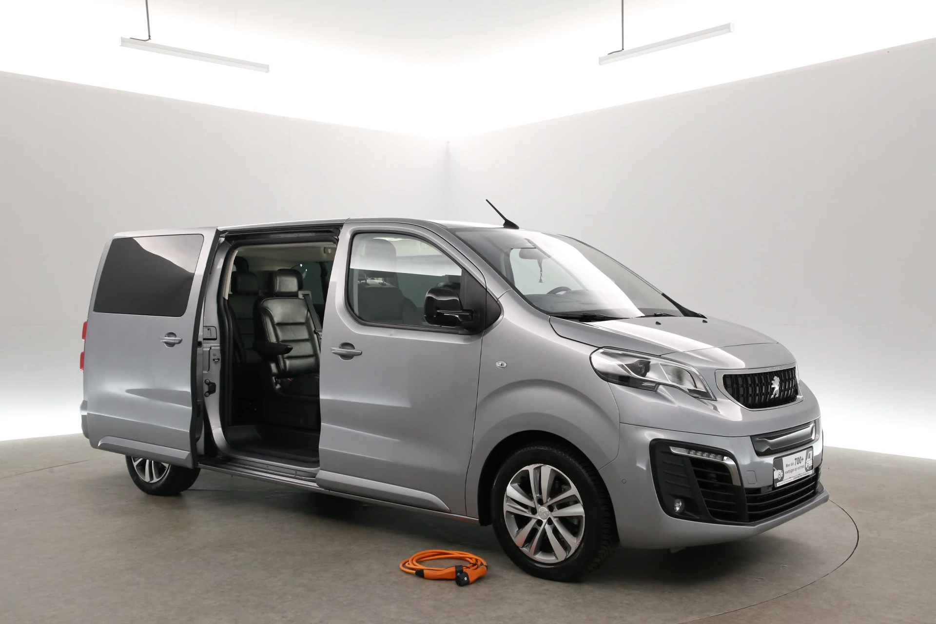 Hoofdafbeelding Peugeot e-Traveller