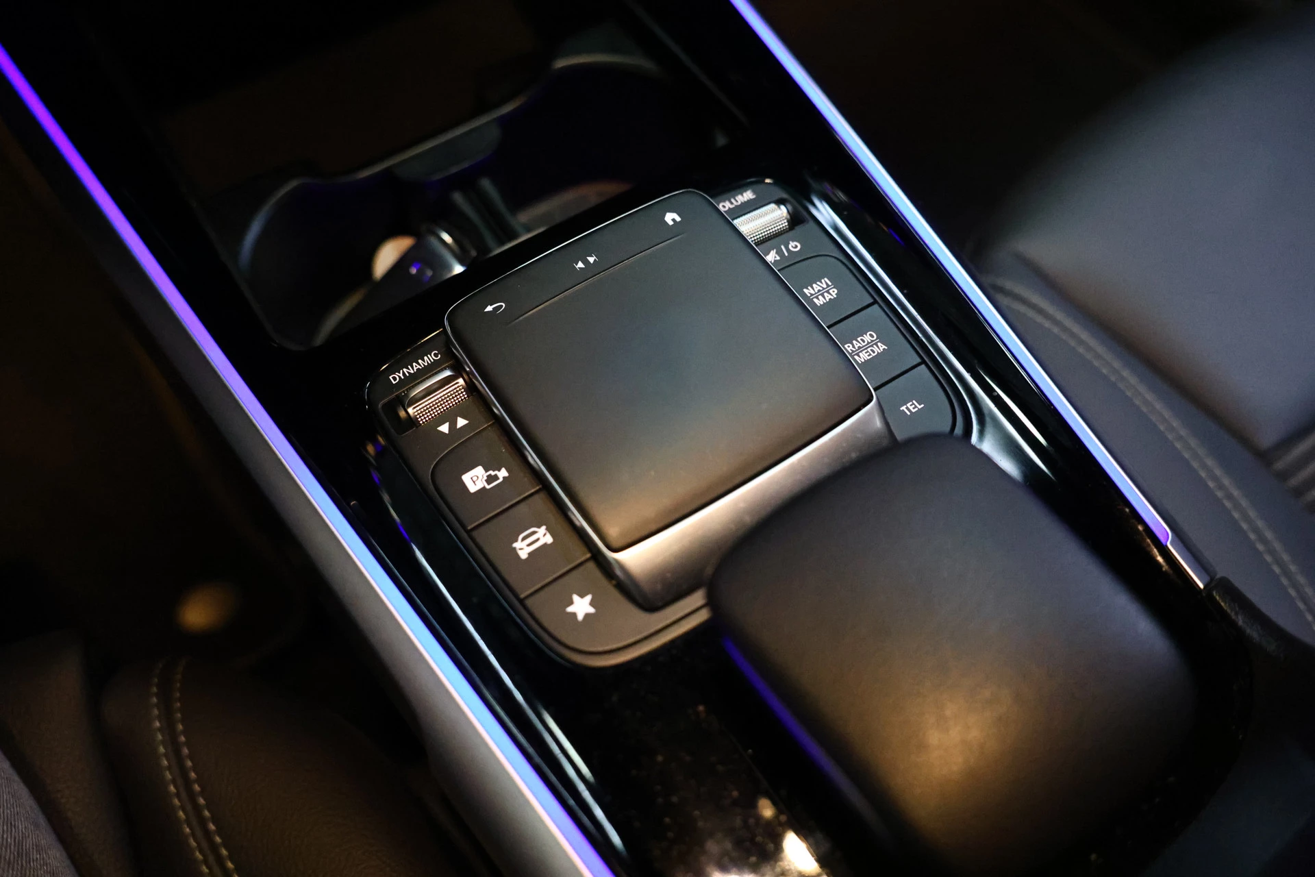 Hoofdafbeelding Mercedes-Benz EQB