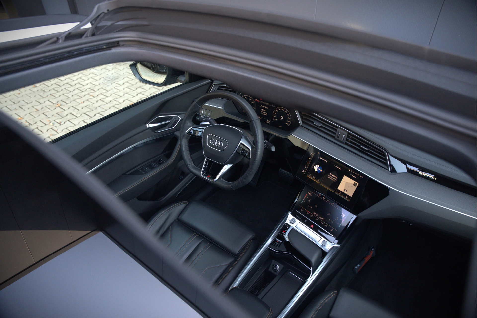 Hoofdafbeelding Audi e-tron