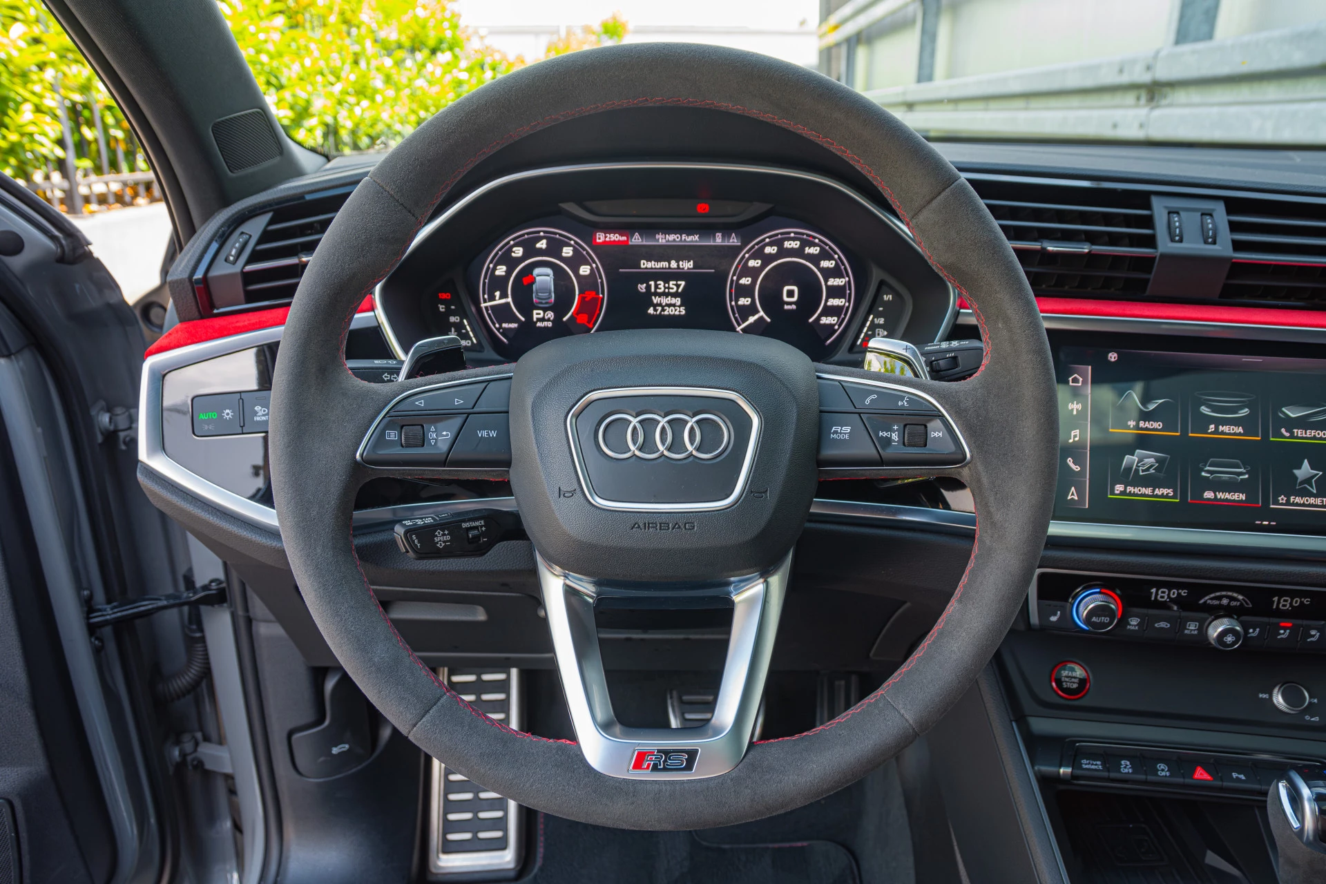Hoofdafbeelding Audi RSQ3