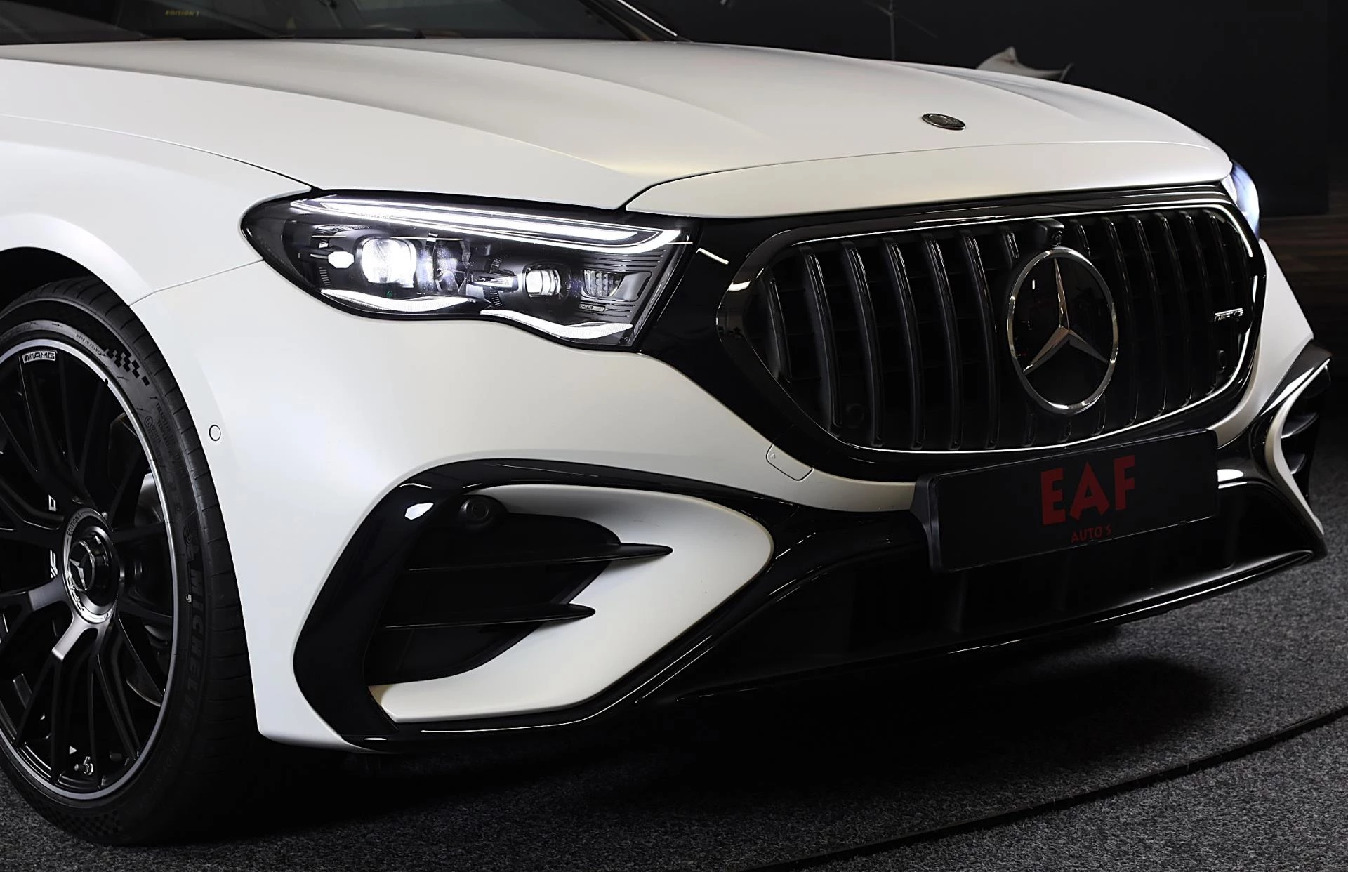 Hoofdafbeelding Mercedes-Benz E-Klasse