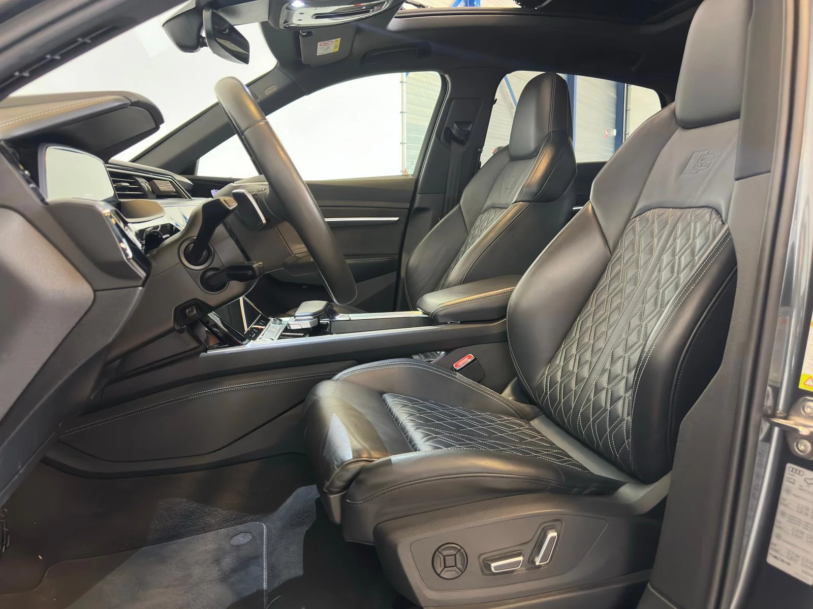 Hoofdafbeelding Audi e-tron