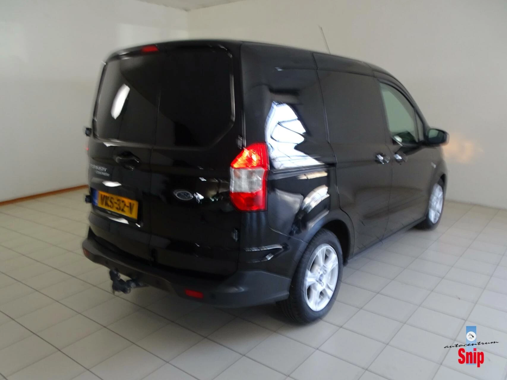 Hoofdafbeelding Ford Transit Courier