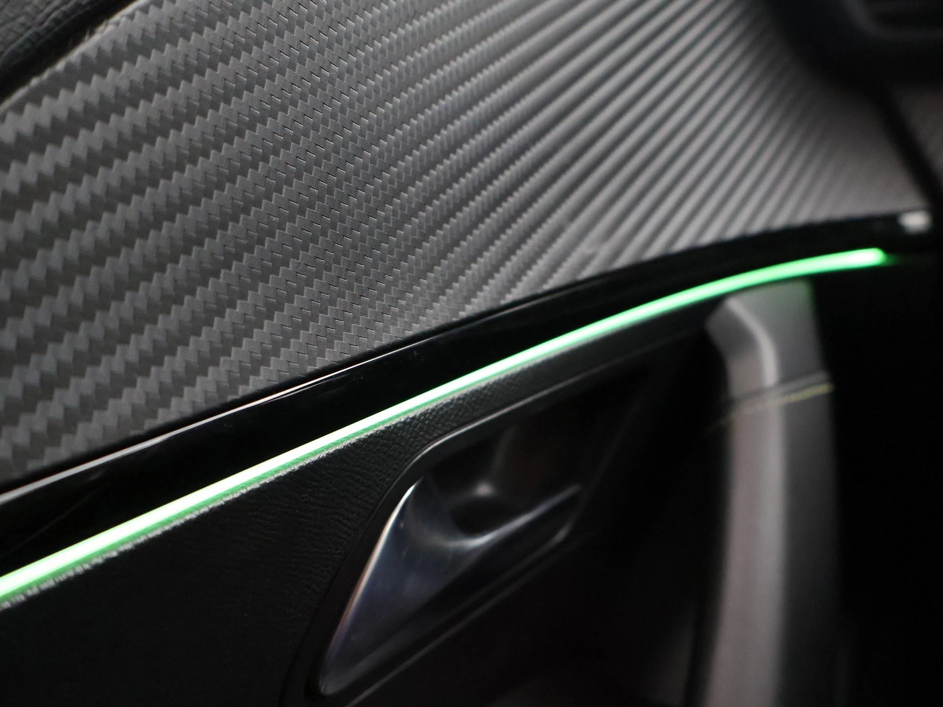 Hoofdafbeelding Peugeot e-2008