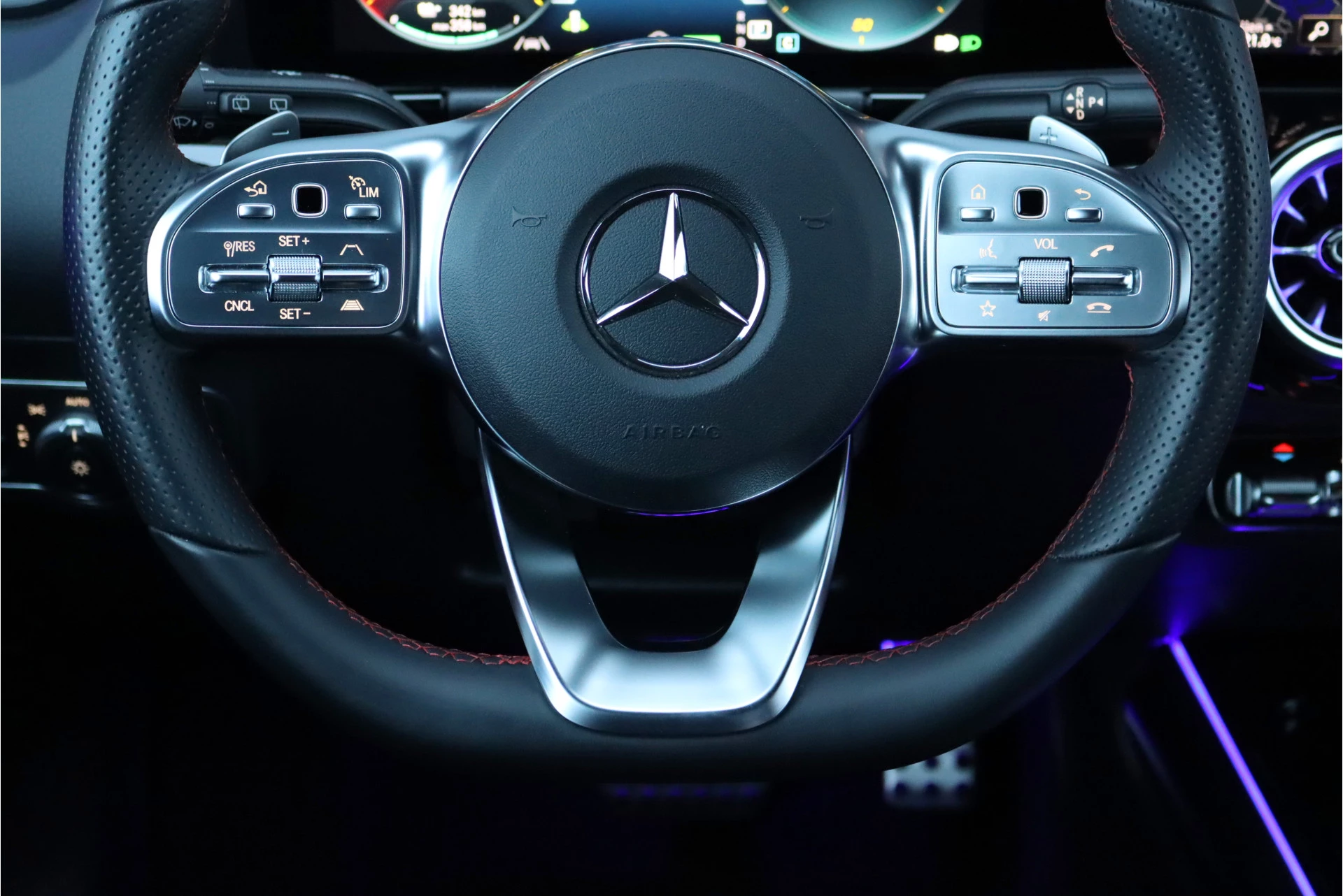 Hoofdafbeelding Mercedes-Benz EQA