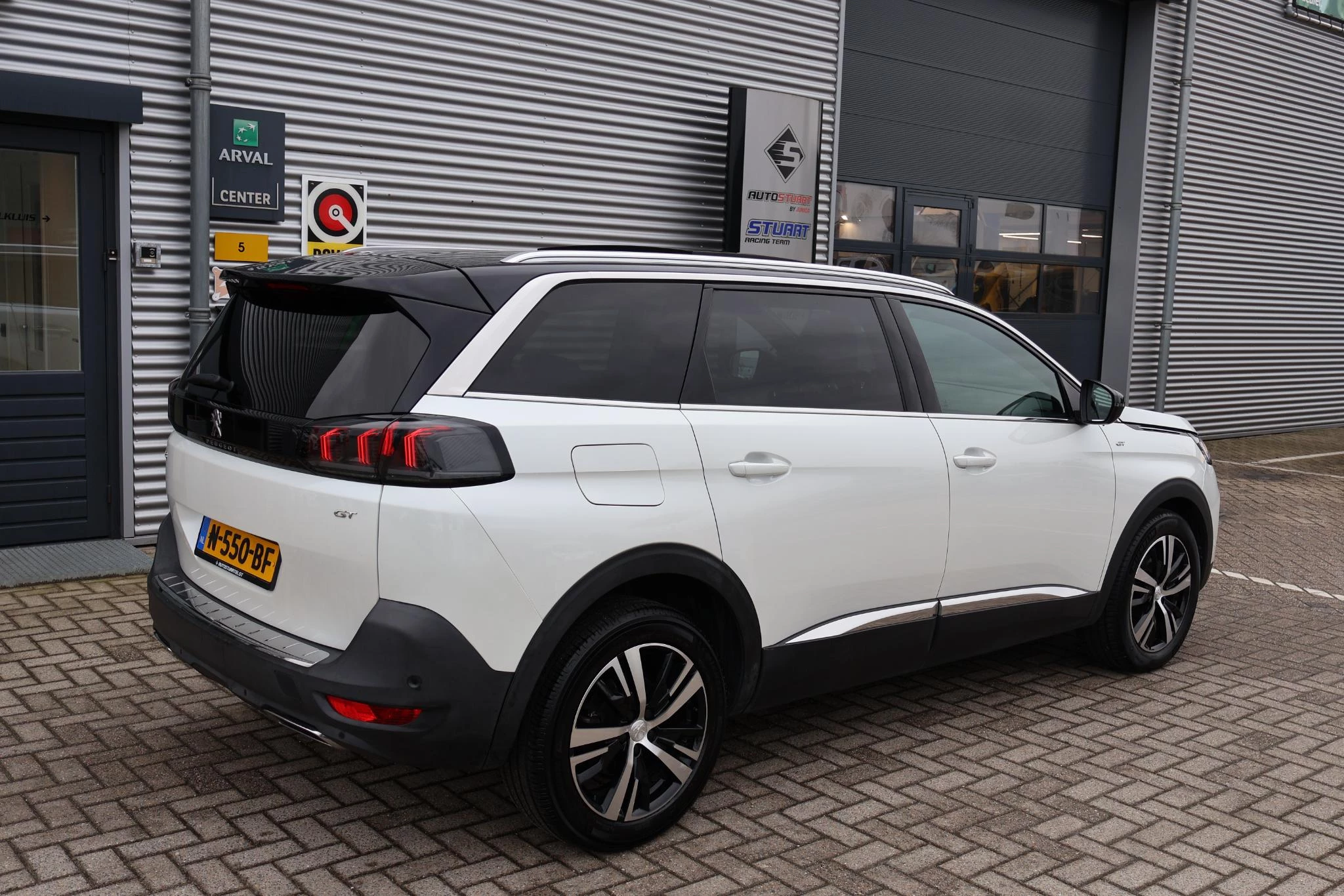 Hoofdafbeelding Peugeot 5008