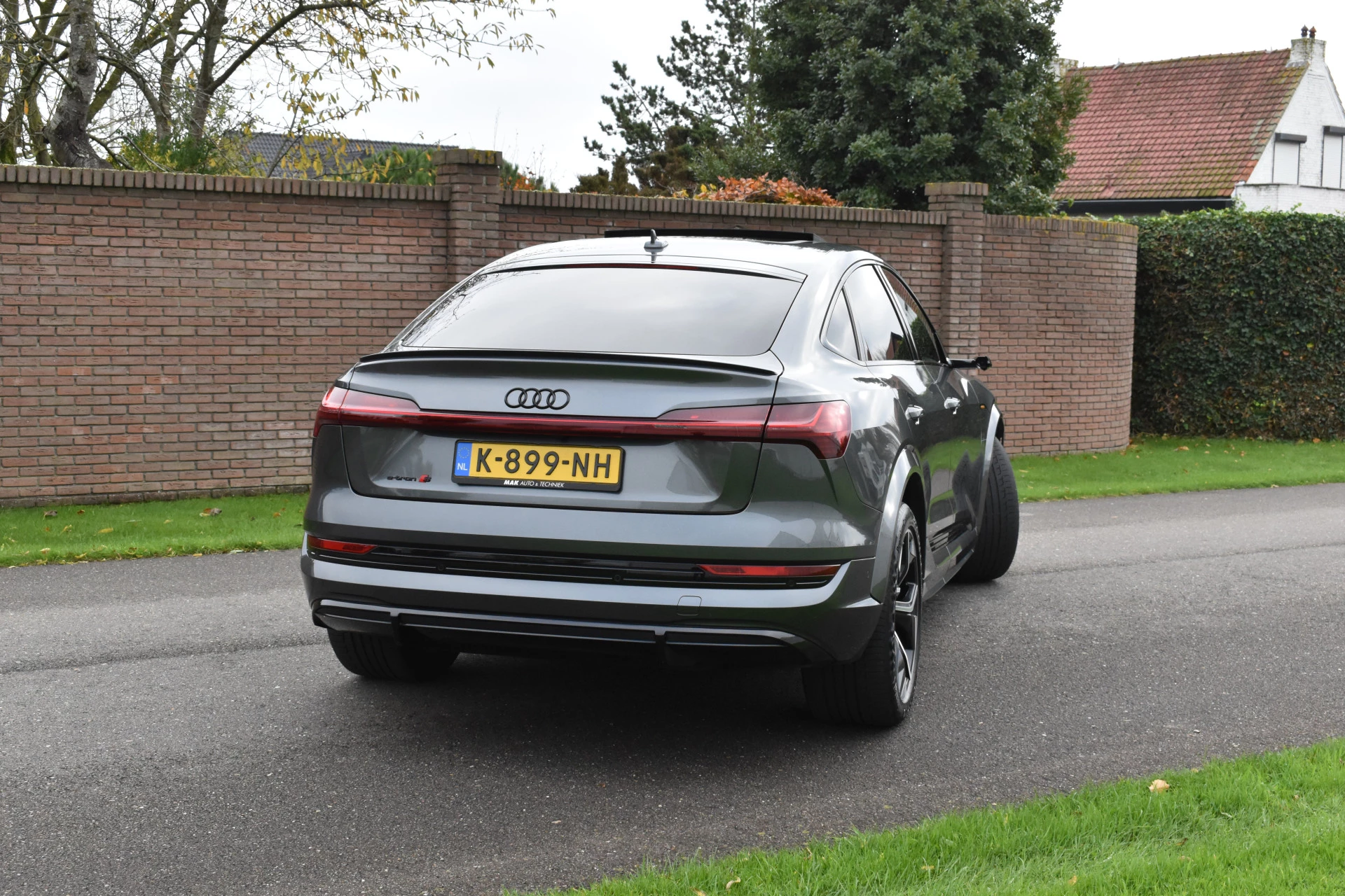 Hoofdafbeelding Audi e-tron