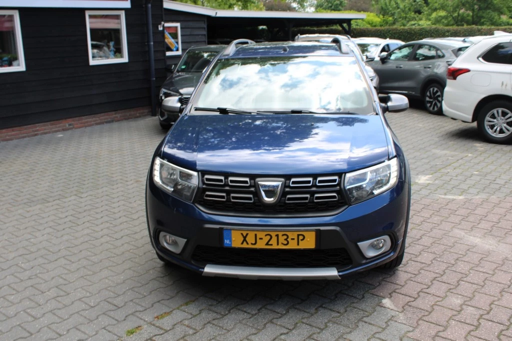 Hoofdafbeelding Dacia Logan
