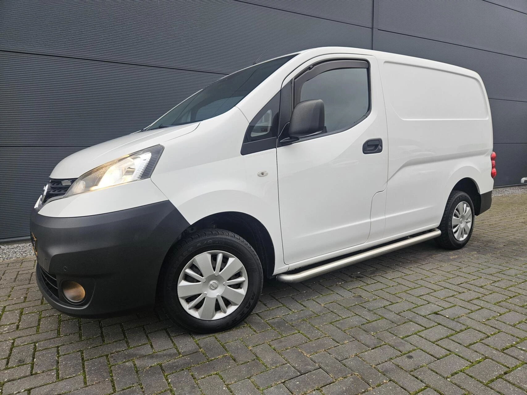 Hoofdafbeelding Nissan NV200