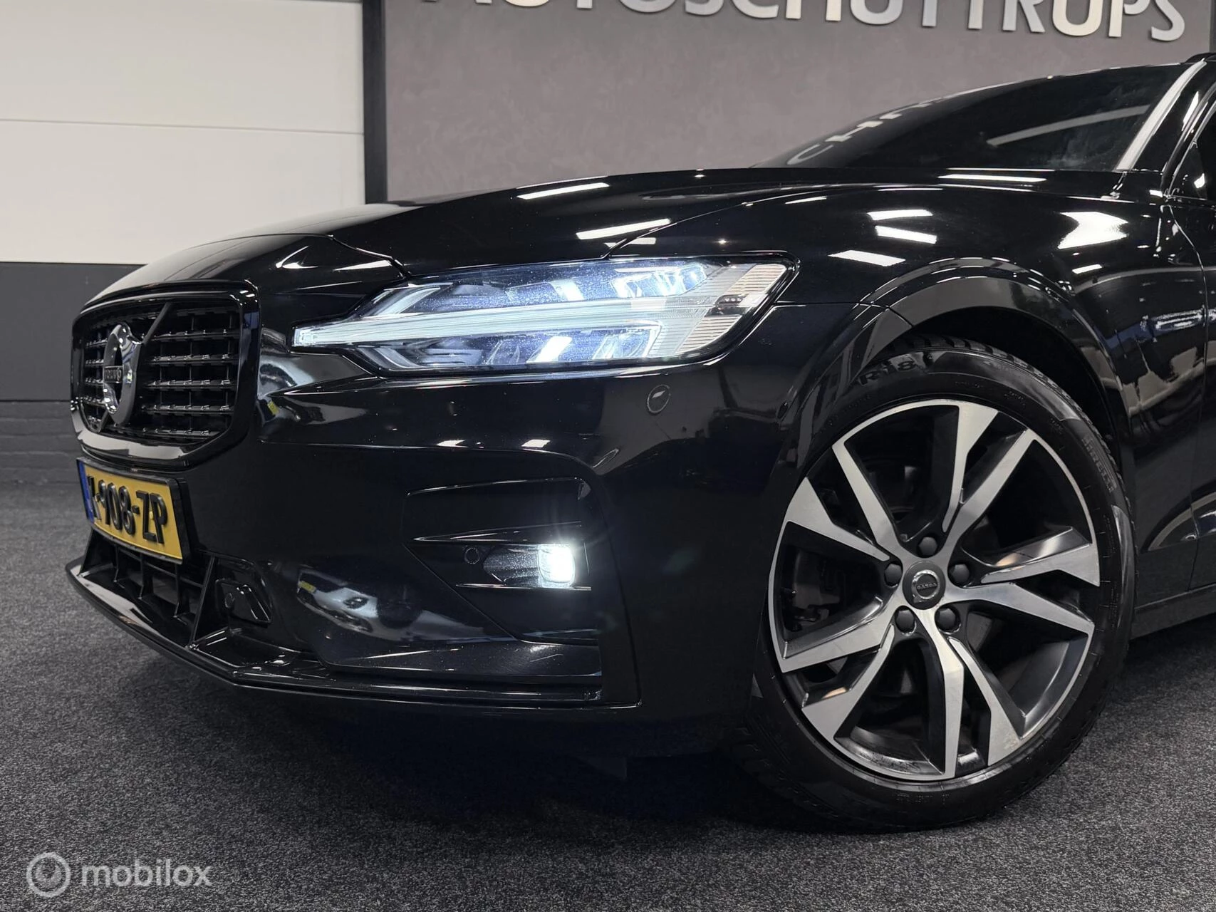 Hoofdafbeelding Volvo V60