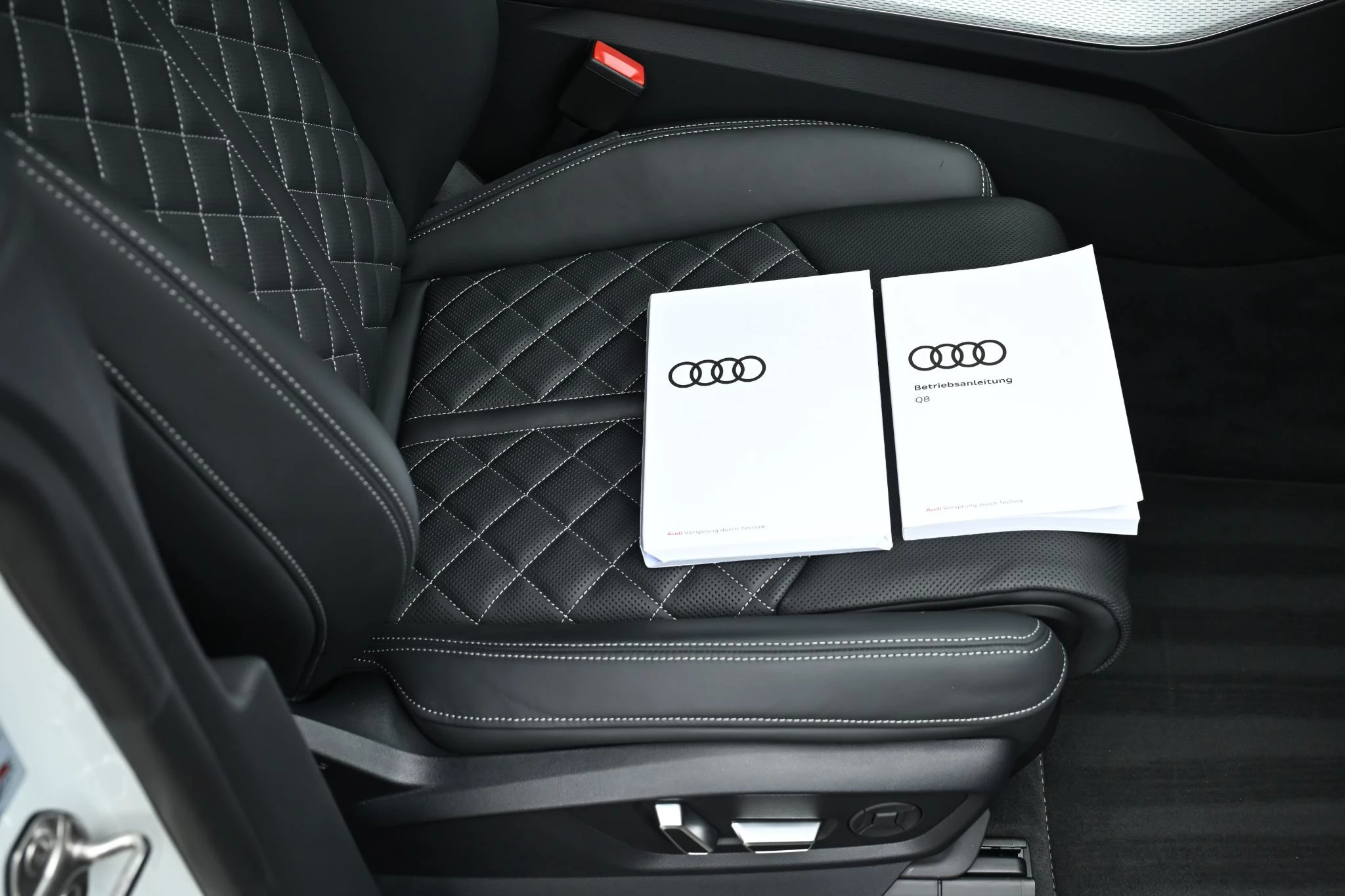 Hoofdafbeelding Audi Q8