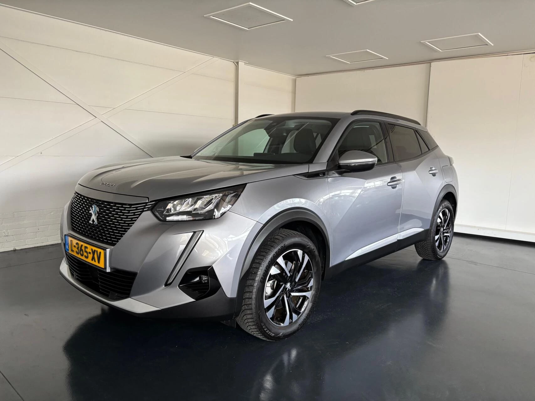 Hoofdafbeelding Peugeot e-2008