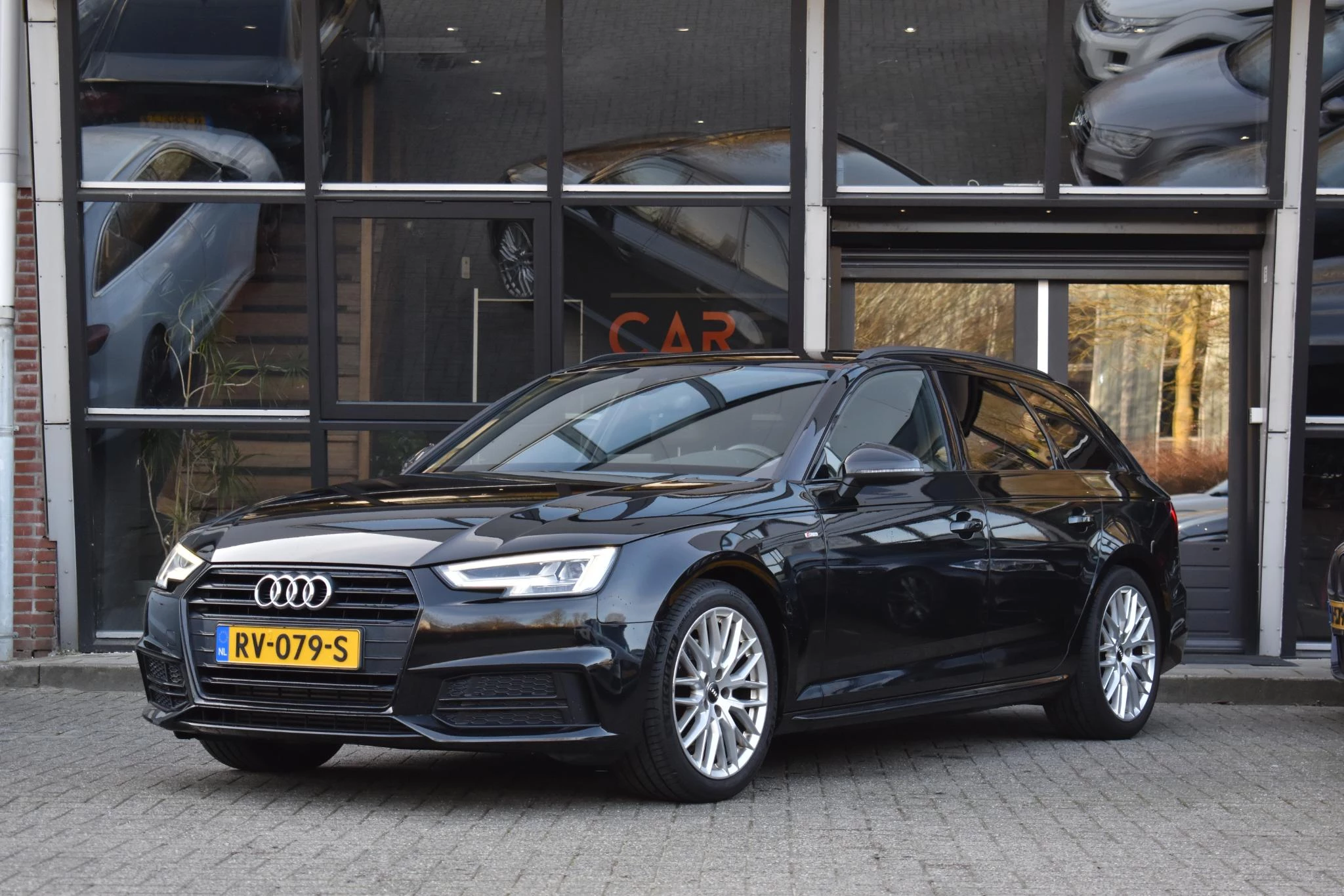 Hoofdafbeelding Audi A4